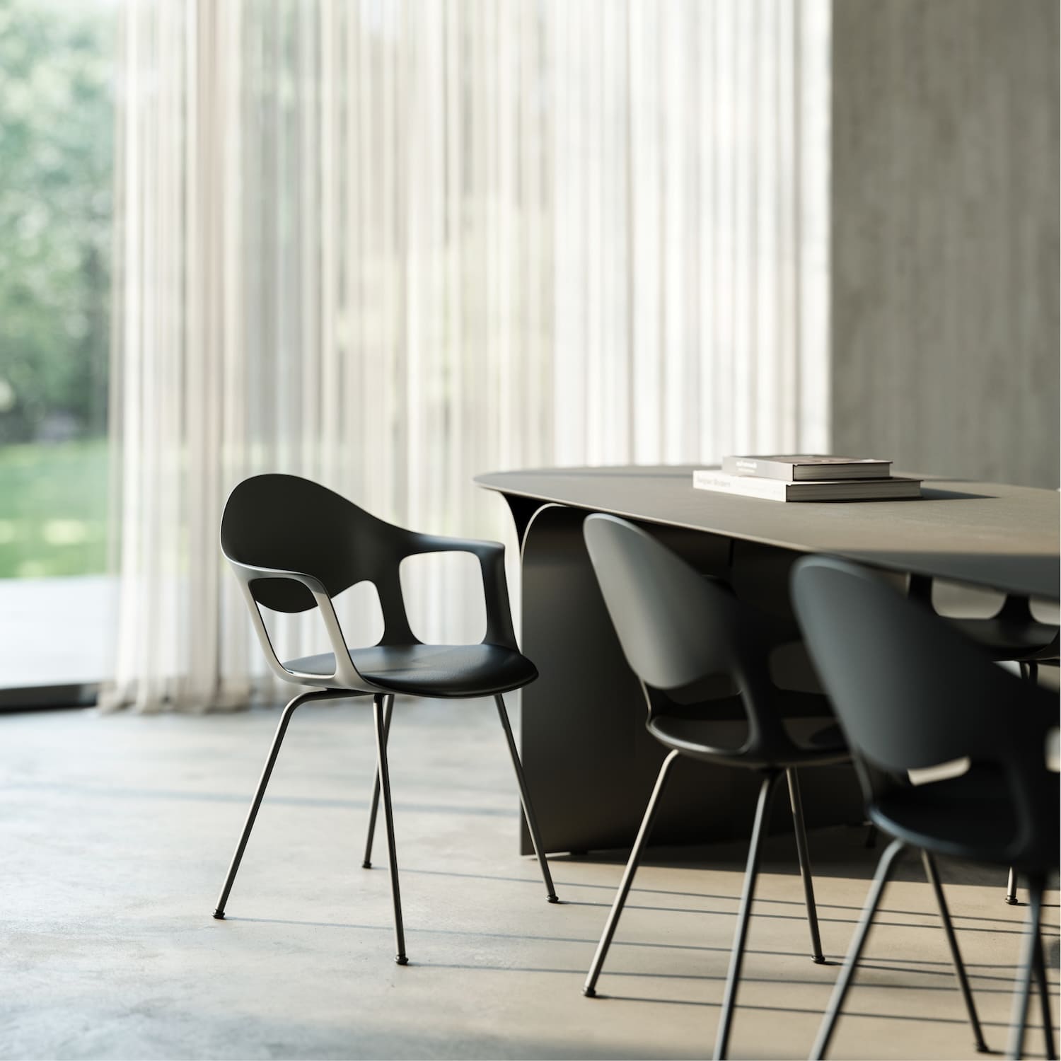 ARCS OVAL DINING TABLE