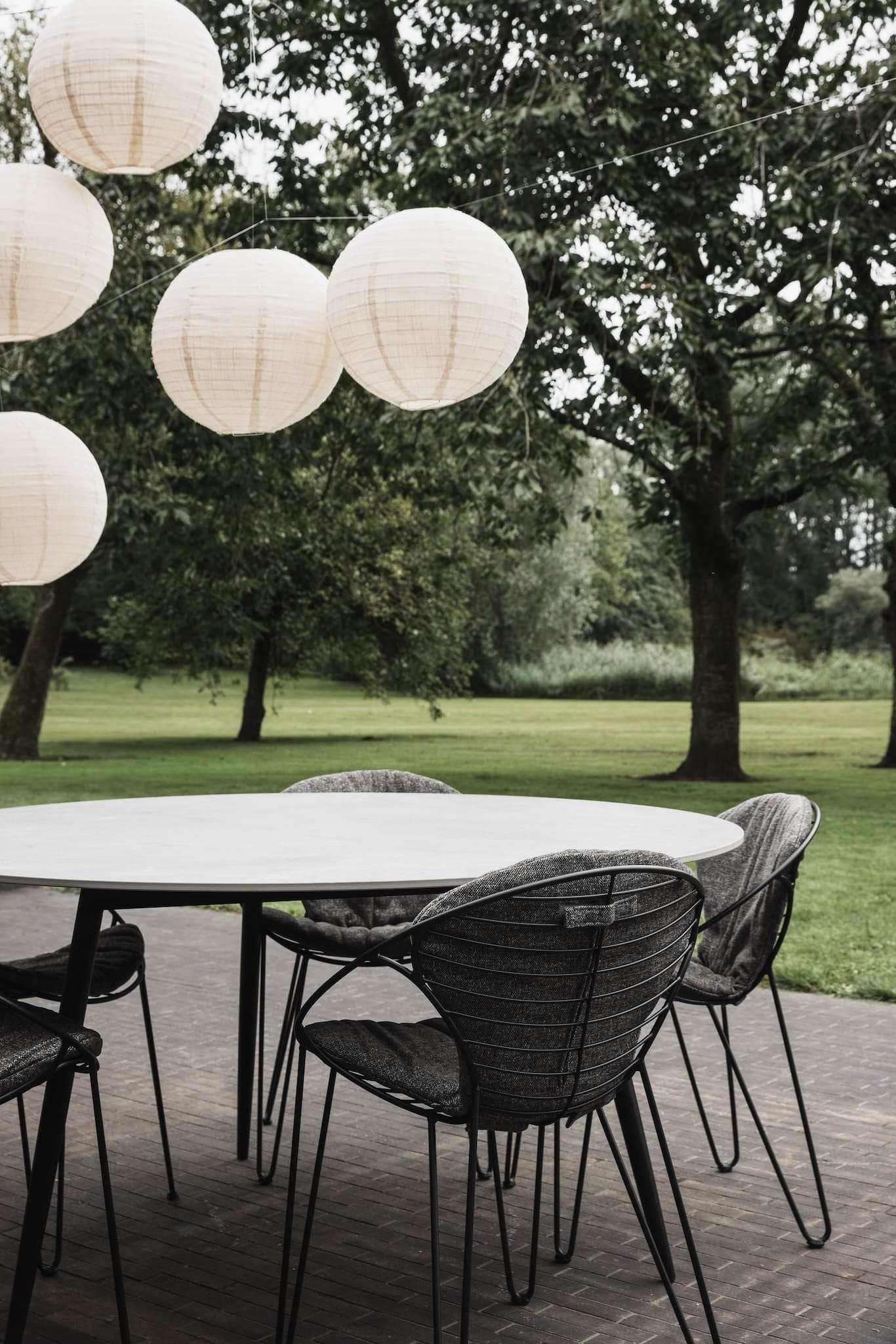 WIRE DINING CHAIR