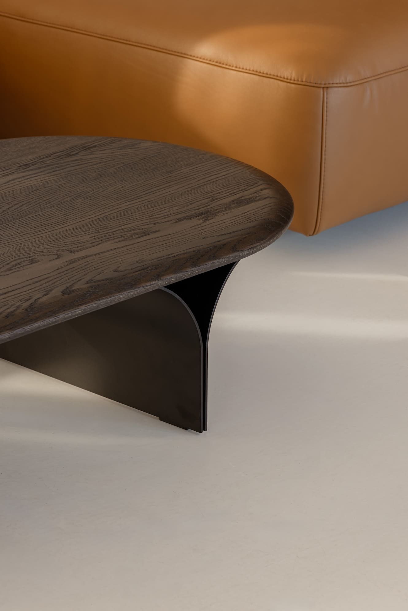 ARCS OVAL COFFEE TABLE
