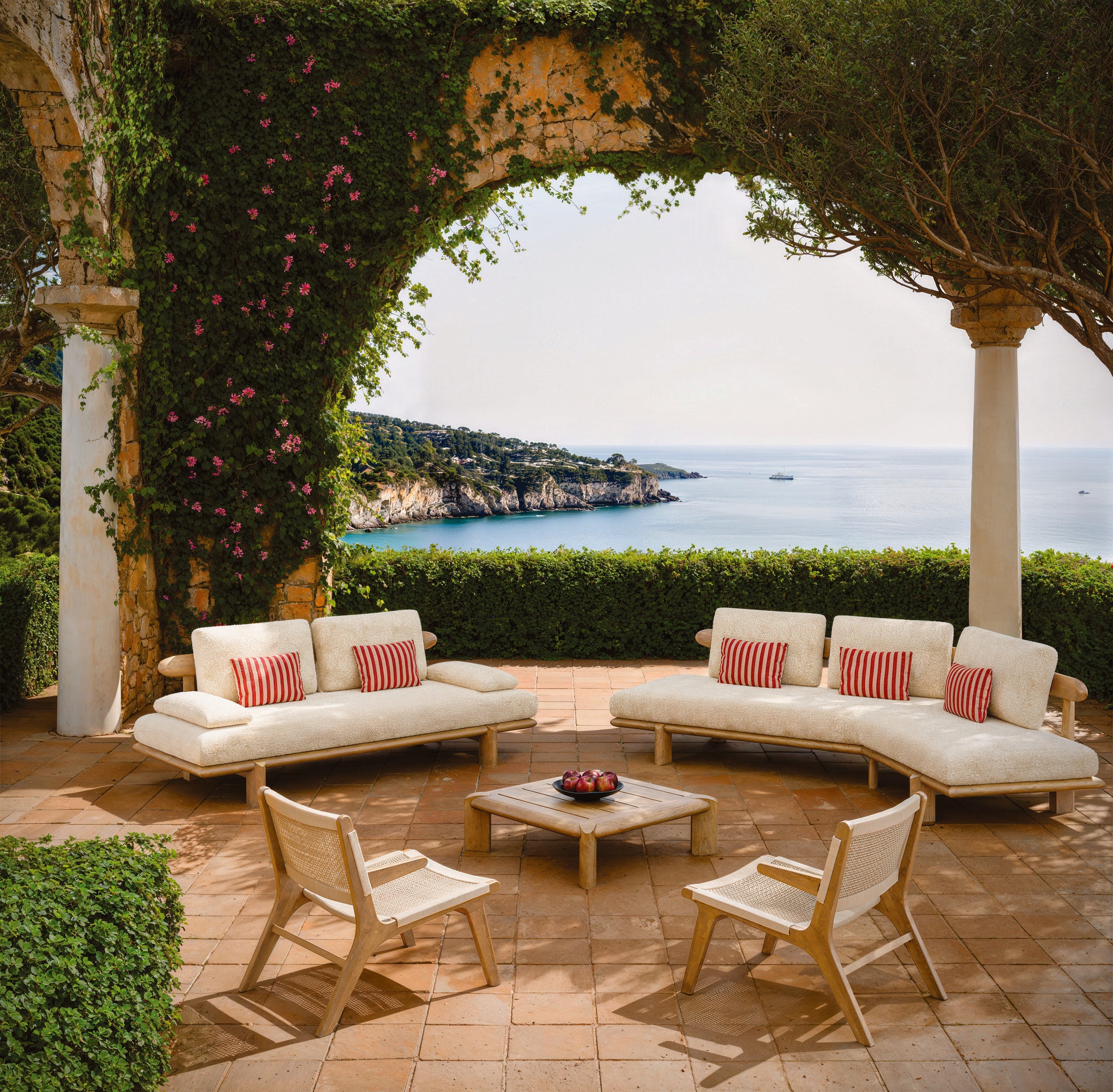 FORTE LOUNGE CHAIR | LOW SEATER