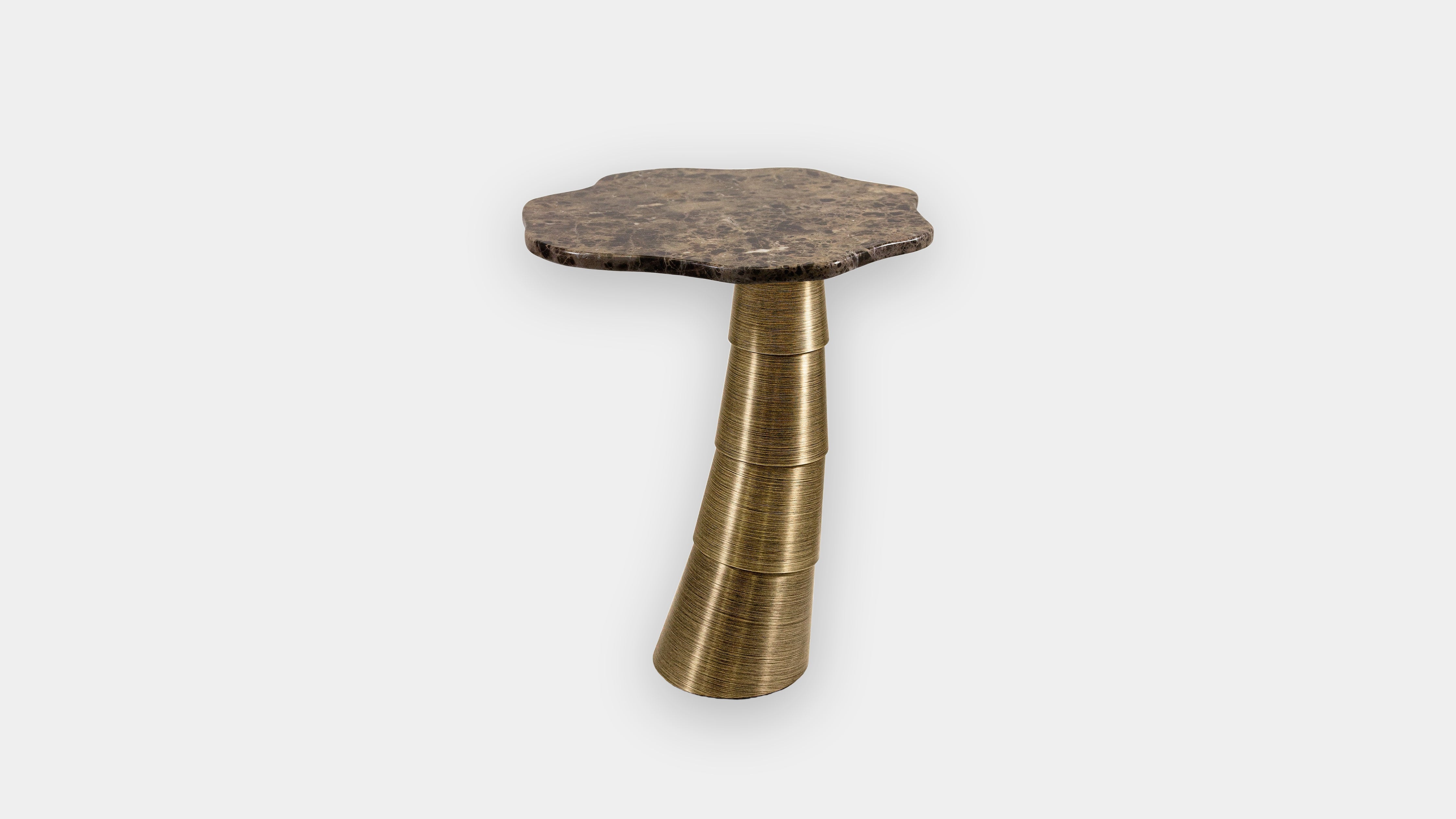 MESA AUXILIAR DE PALMA