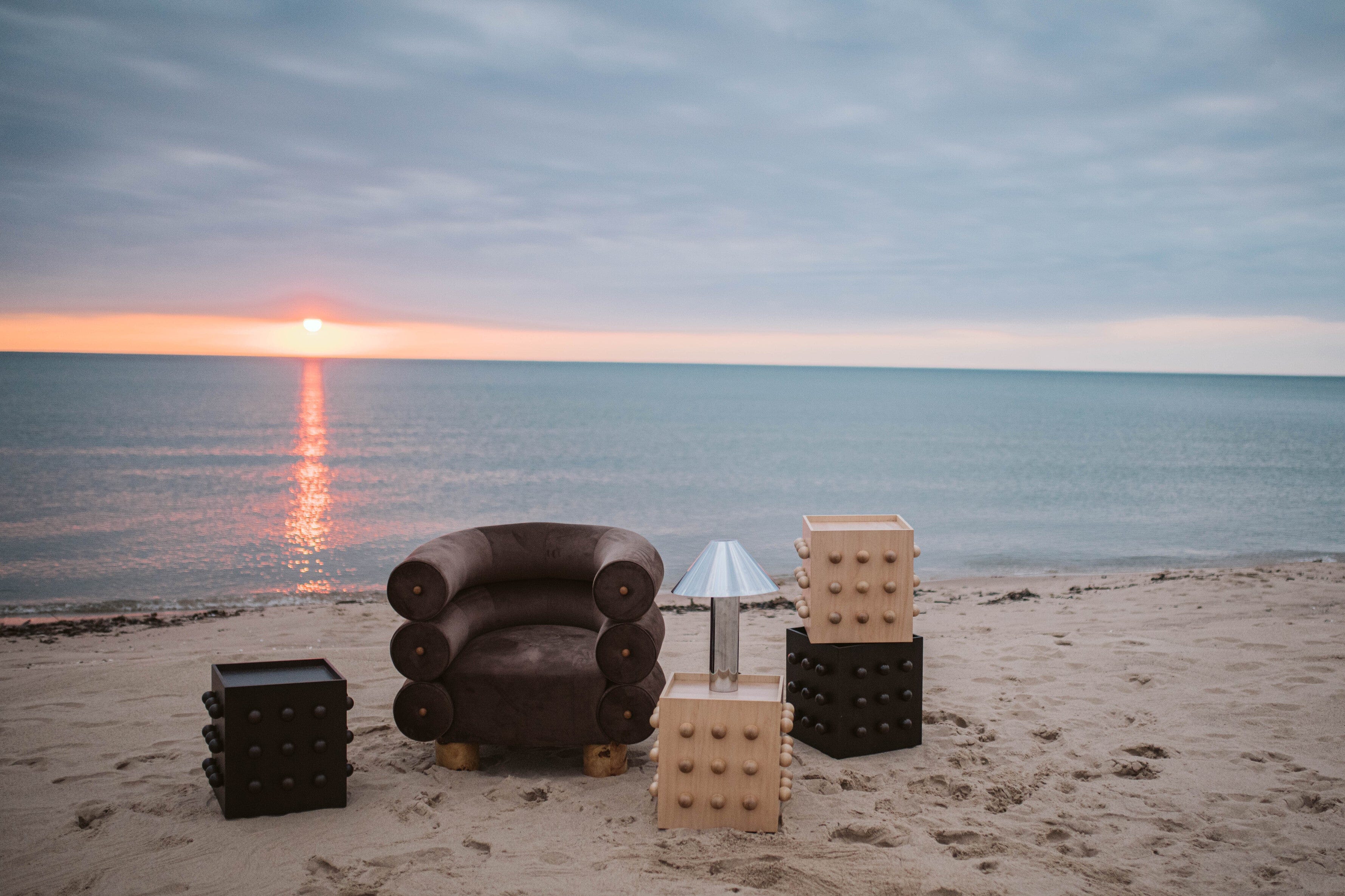 Armchair FAVOR CHAIR Savvy Design & Co.