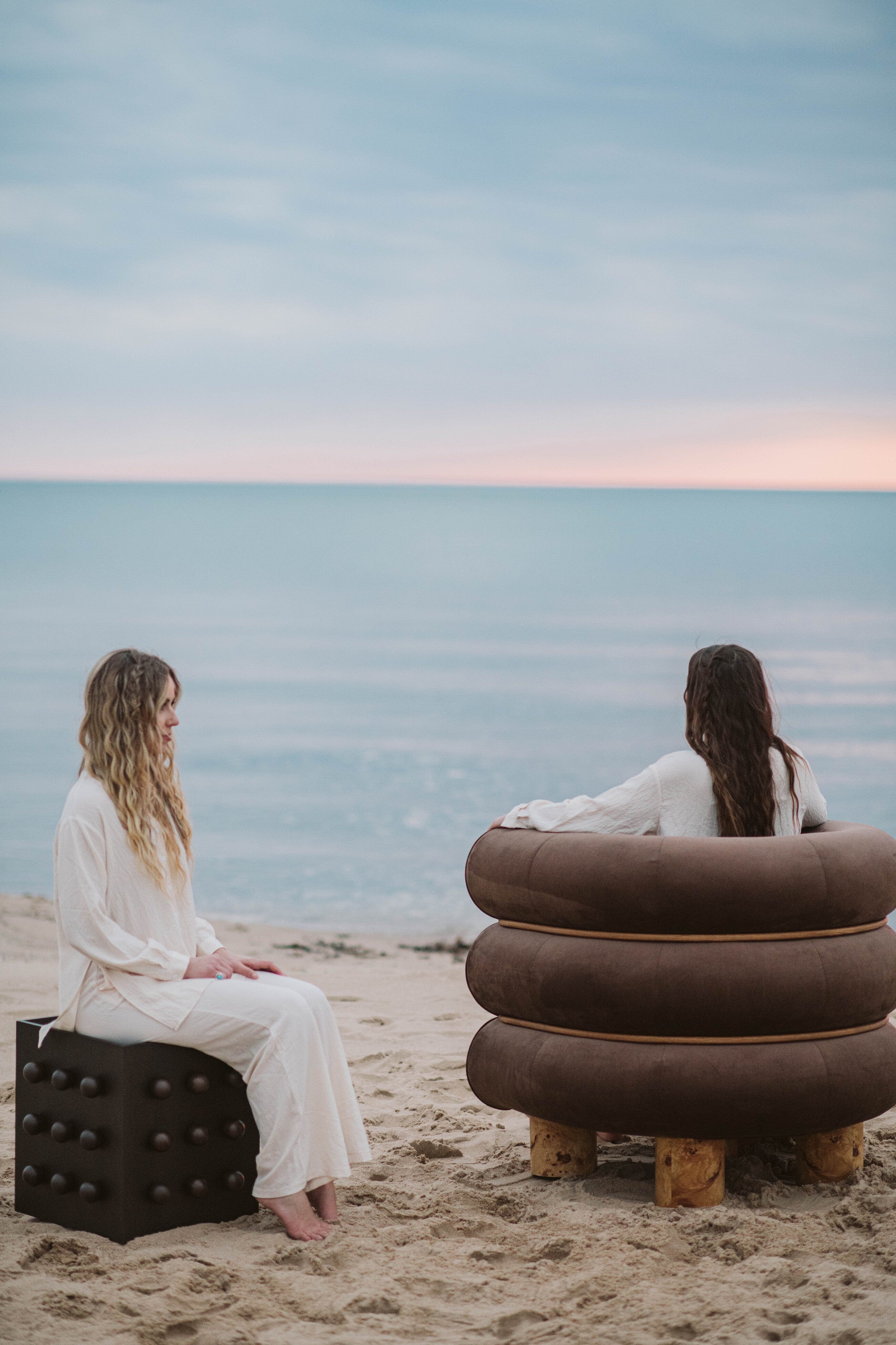 Armchair FAVOR CHAIR Savvy Design & Co.