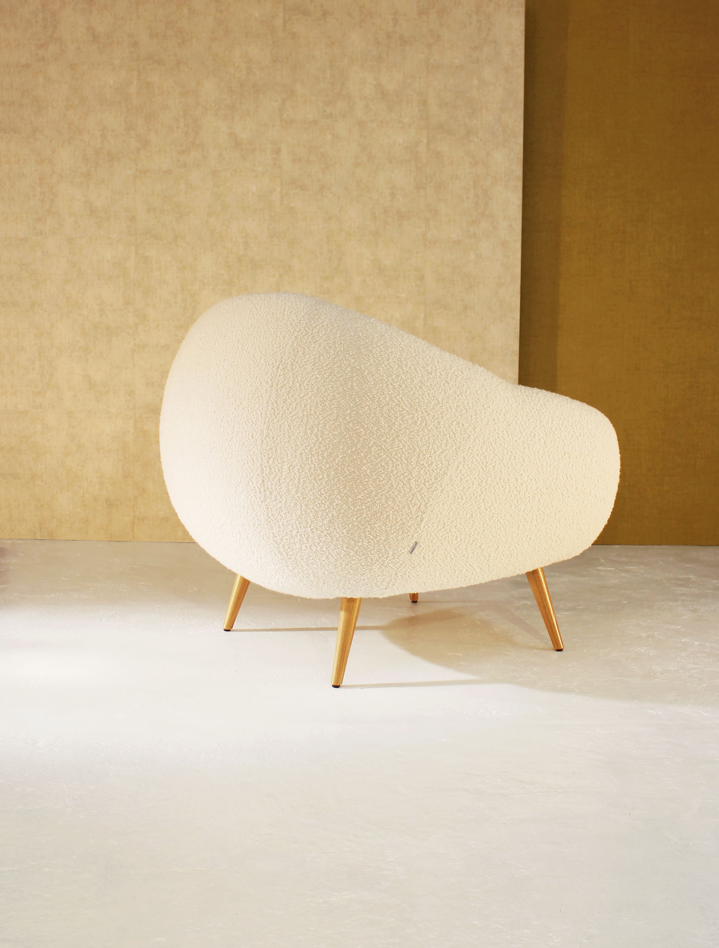 Armchair NIEMEYER ARMCHAIR INSIDHERLAND