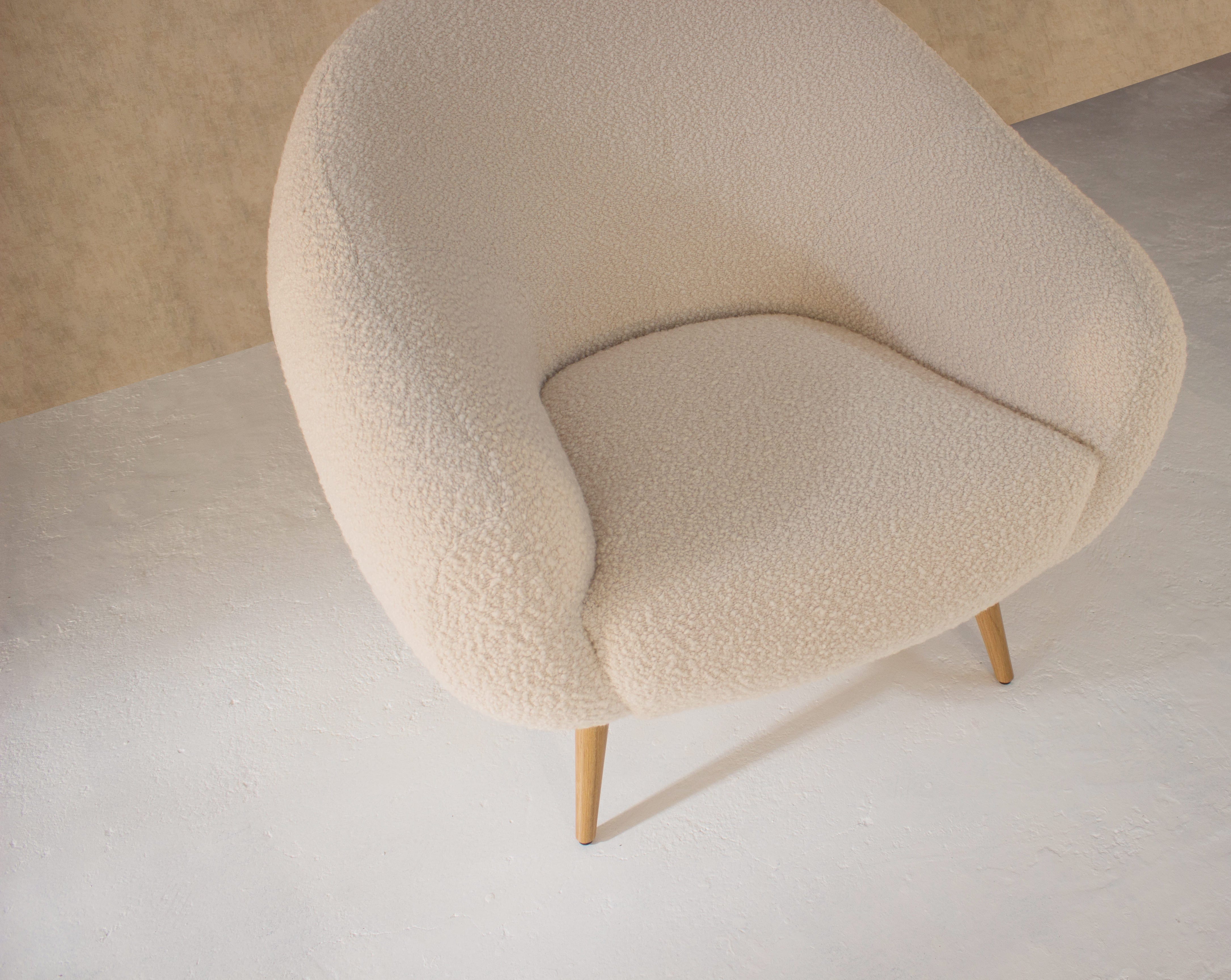 Armchair NIEMEYER ARMCHAIR INSIDHERLAND