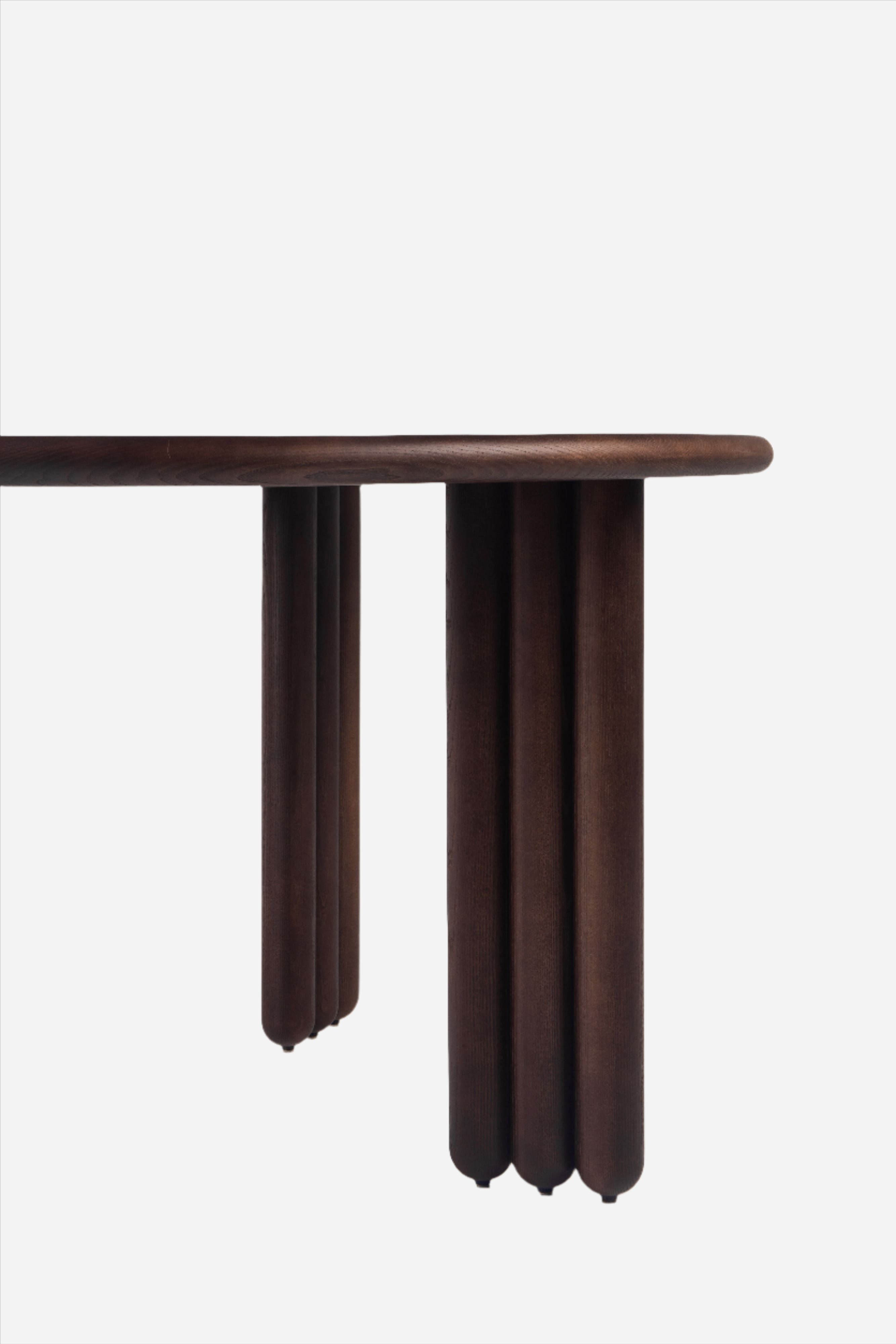 Dining Table DINING TABLE FLOCK | ROUND NOOM