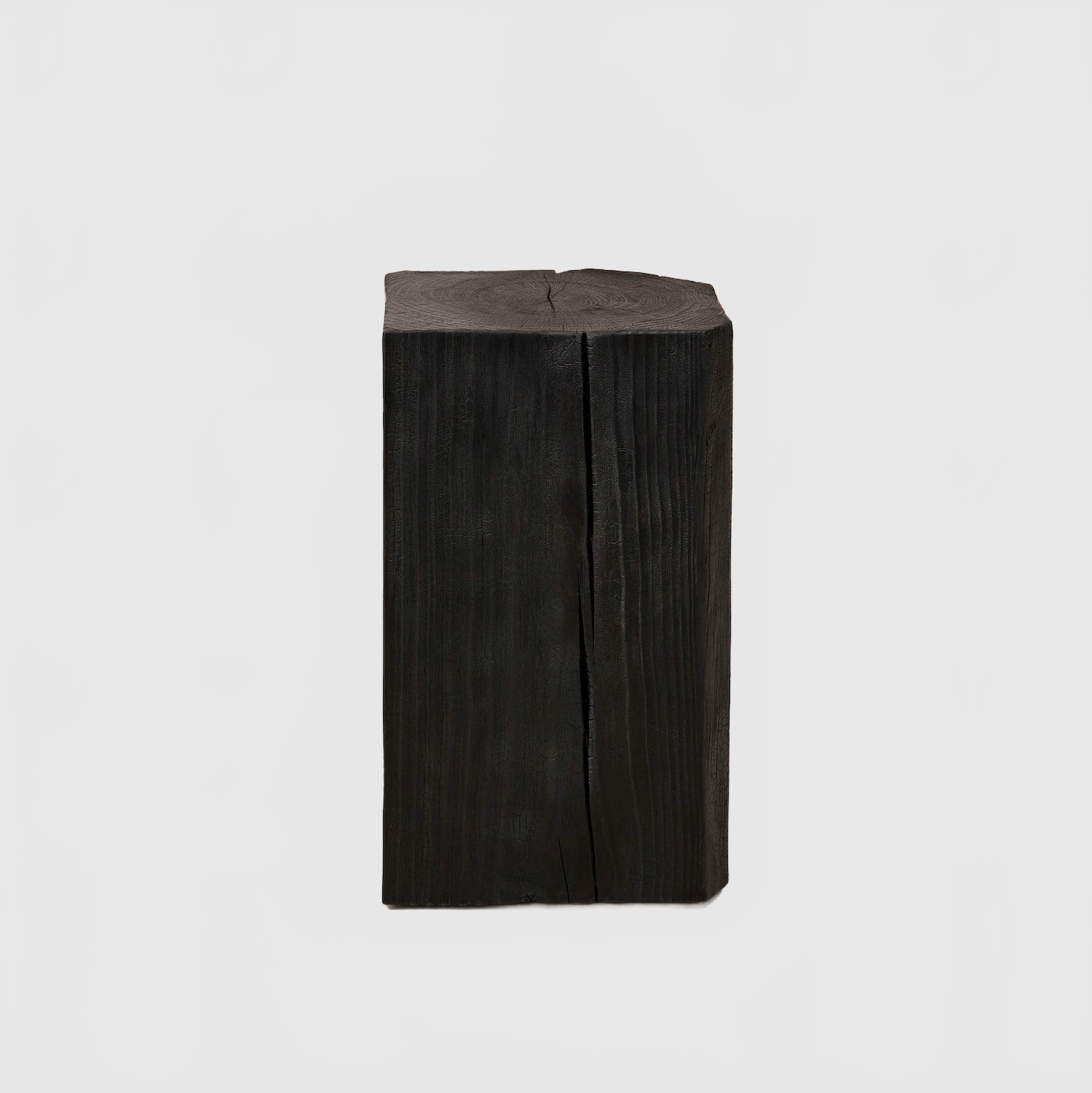 HOUSE OF LÉON CHARCOAL SCULPTURE PEDESTAL | MEDIUM Pedestal
