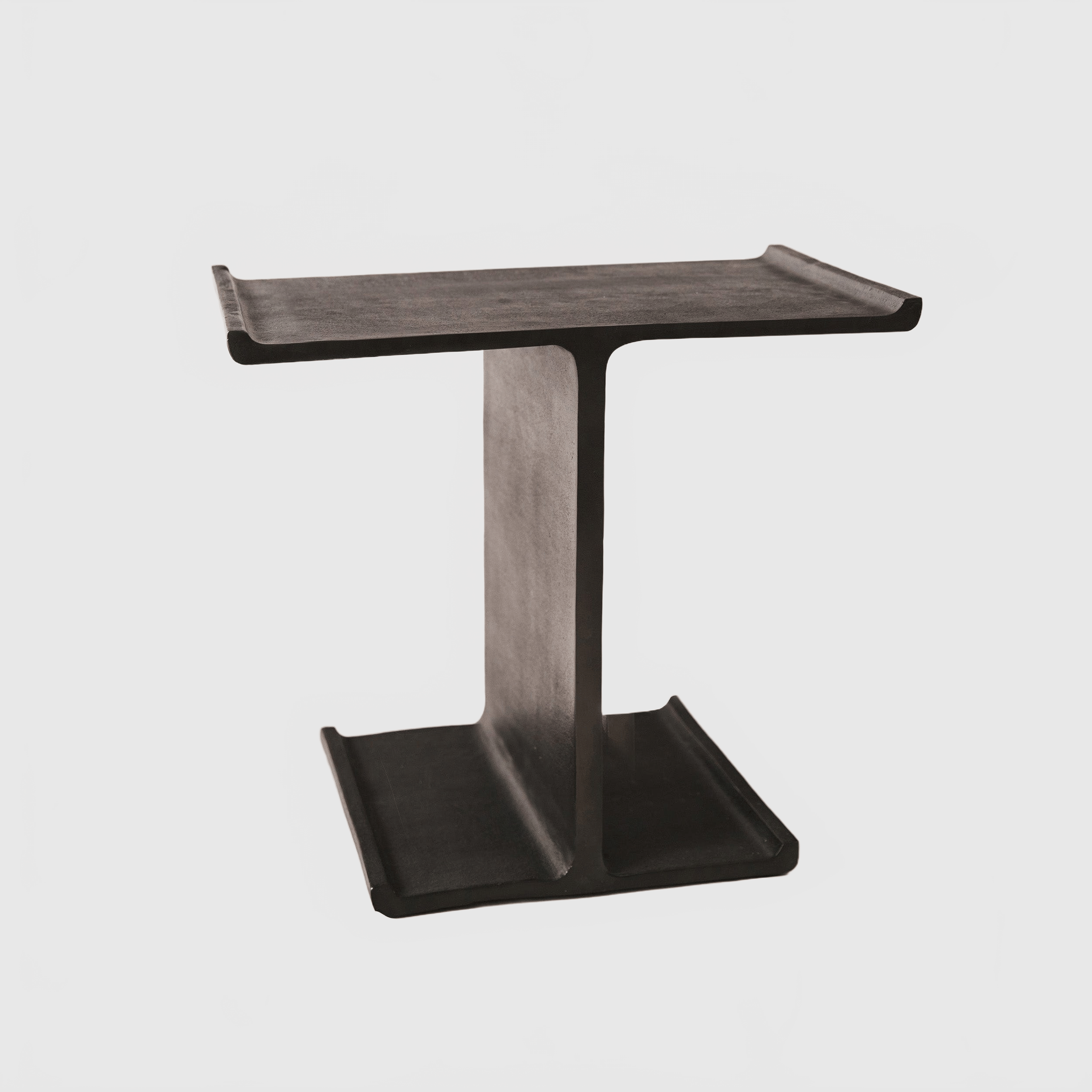HOUSE OF LÉON I-BEAM SIDE TABLE Side Table