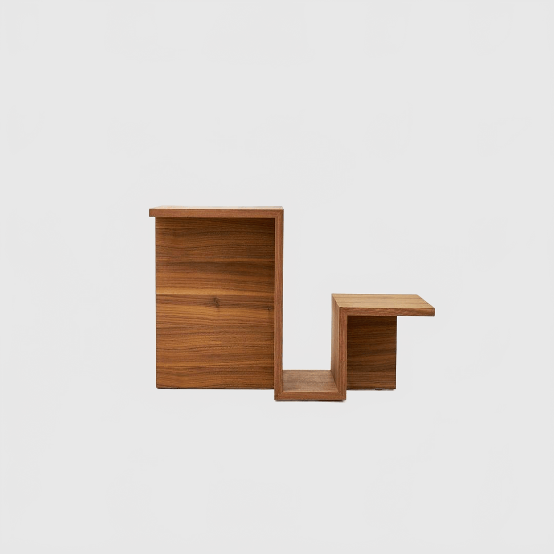 HOUSE OF LÉON VALLEY SIDE TABLE | WALNUT Side Table