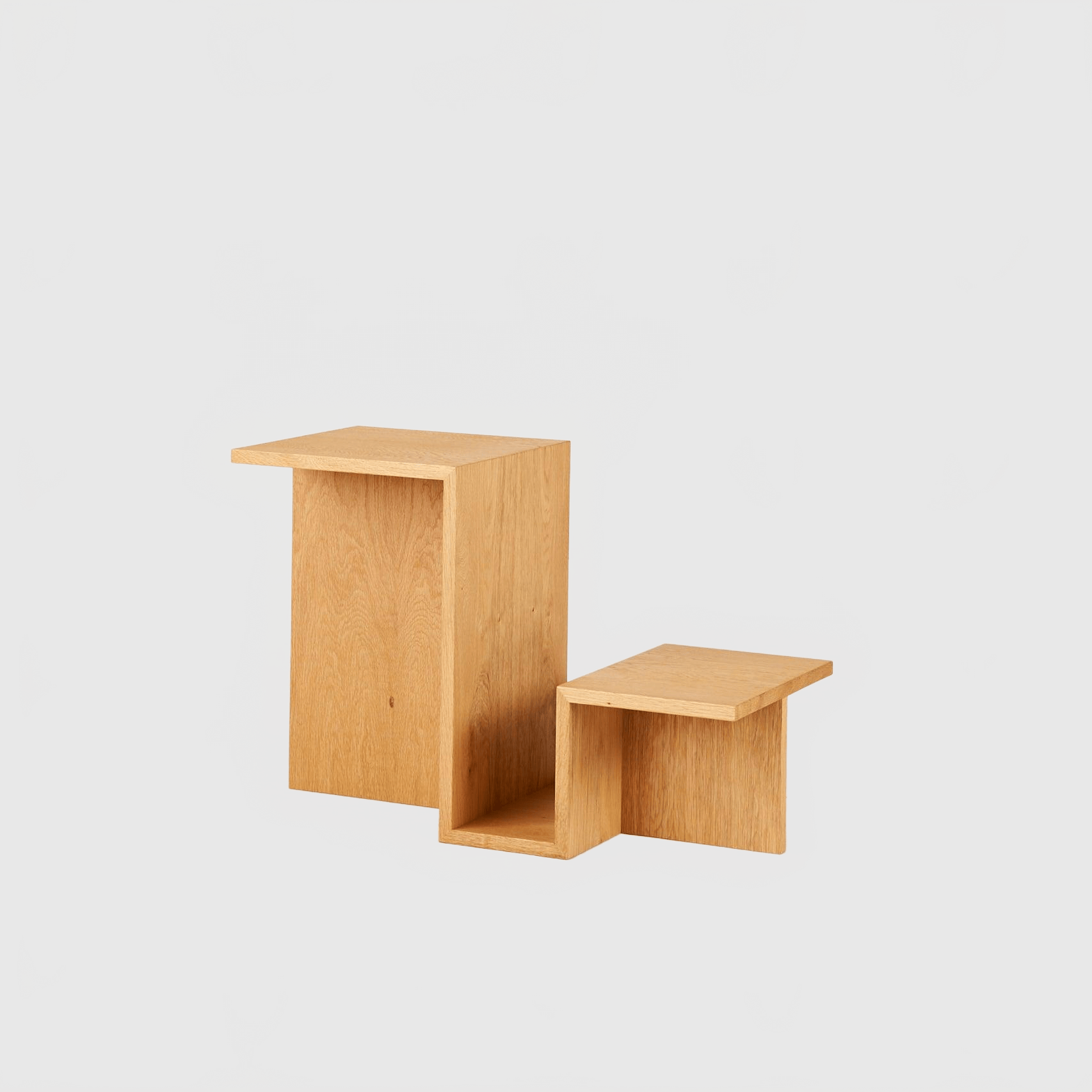 HOUSE OF LÉON VALLEY SIDE TABLE | WHITE OAK Side Table