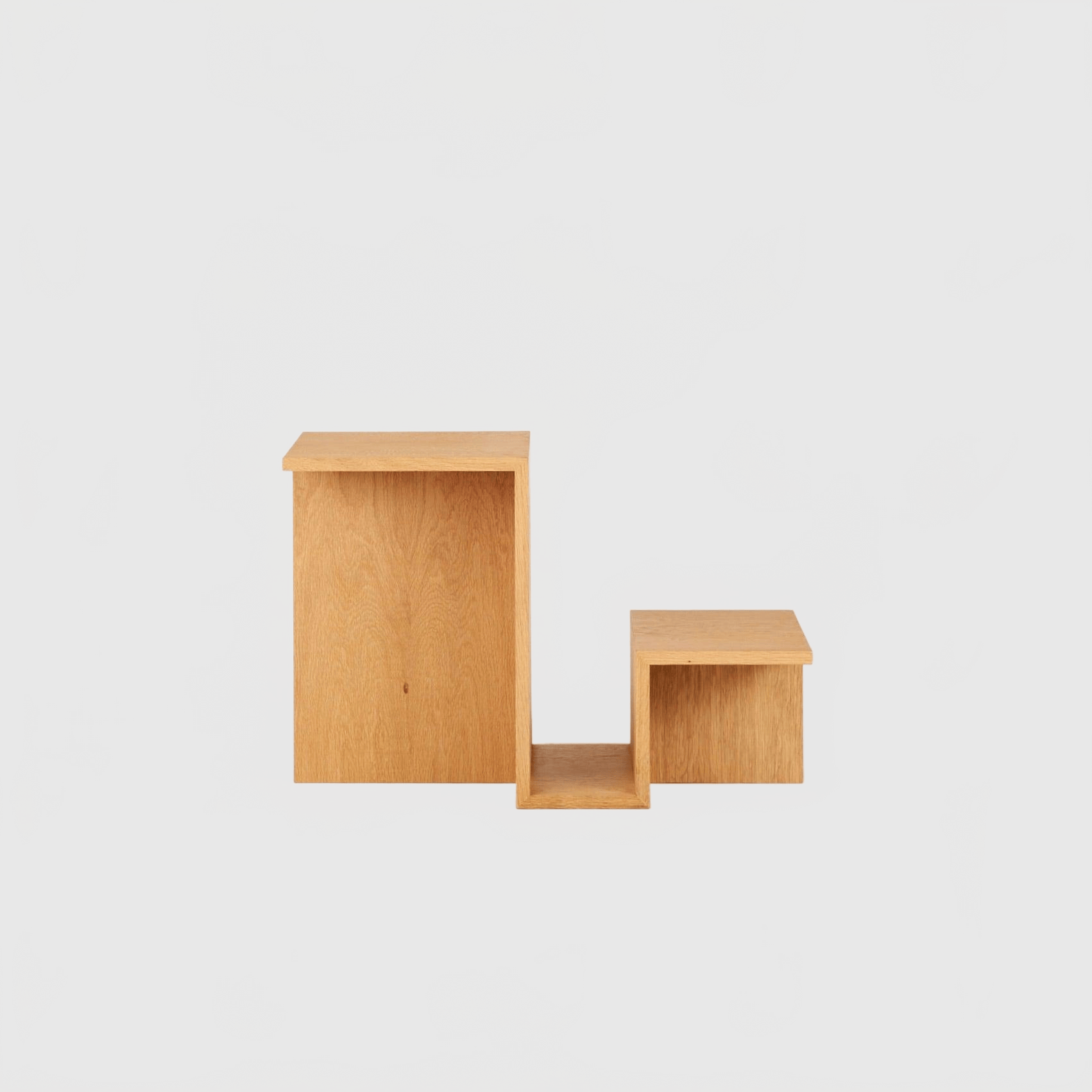 HOUSE OF LÉON VALLEY SIDE TABLE | WHITE OAK Side Table