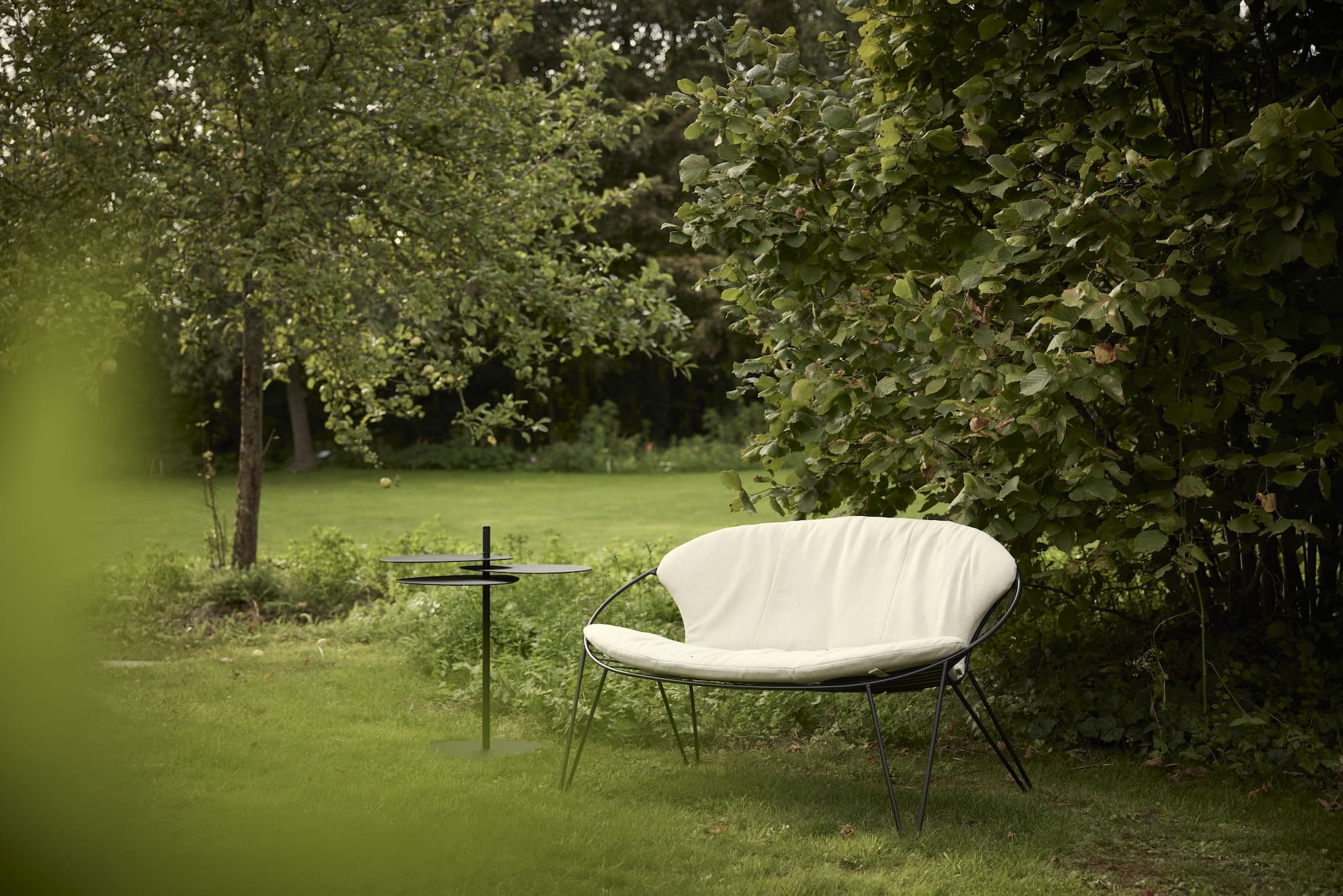 JOLI WIRE LOUNGER | 2-SEAT & 3-SEAT Outdoor Lounger