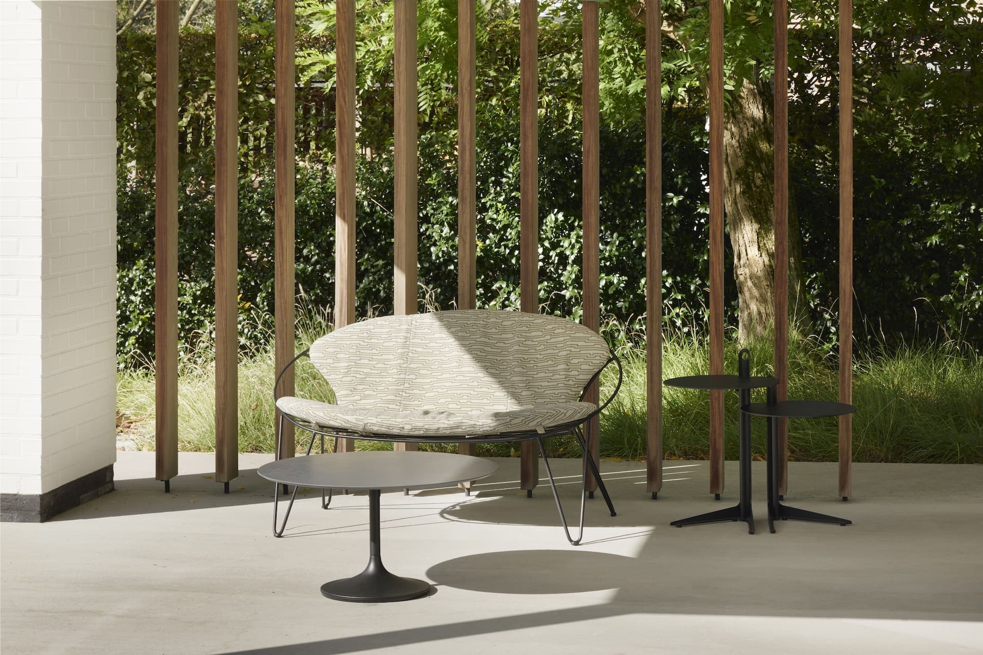 JOLI WIRE LOUNGER | 2-SEAT & 3-SEAT Outdoor Lounger