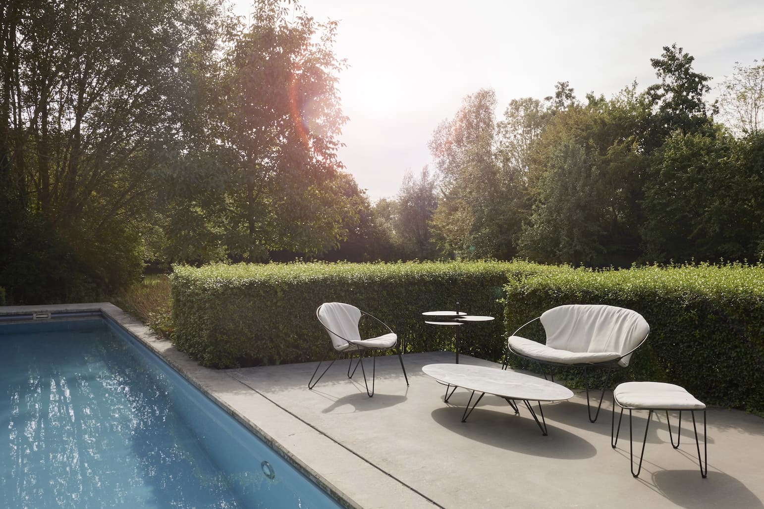JOLI WIRE LOUNGER | 2-SEAT & 3-SEAT Outdoor Lounger