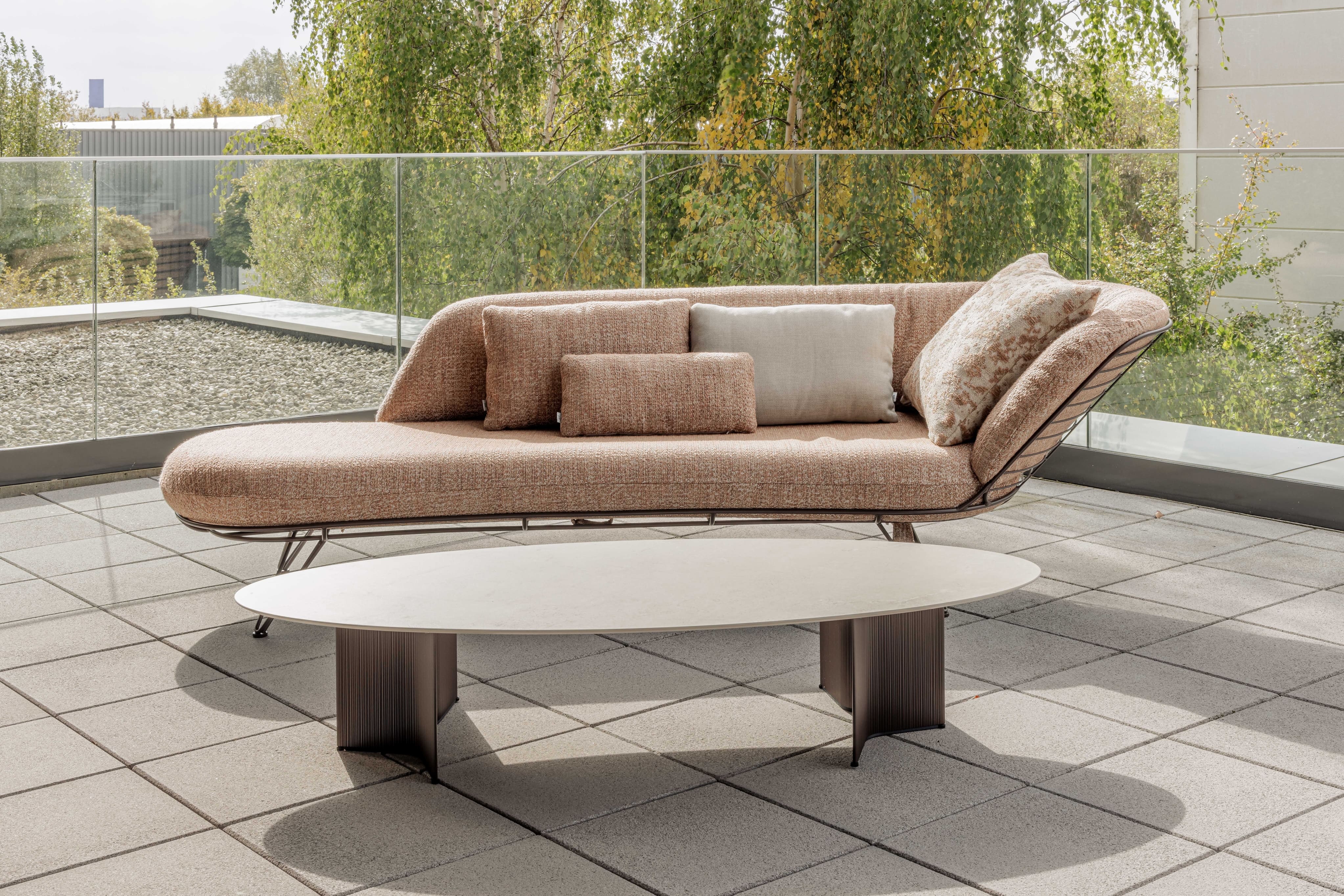 JOLI WIRE LOUNGER DAYBED Outdoor Lounger