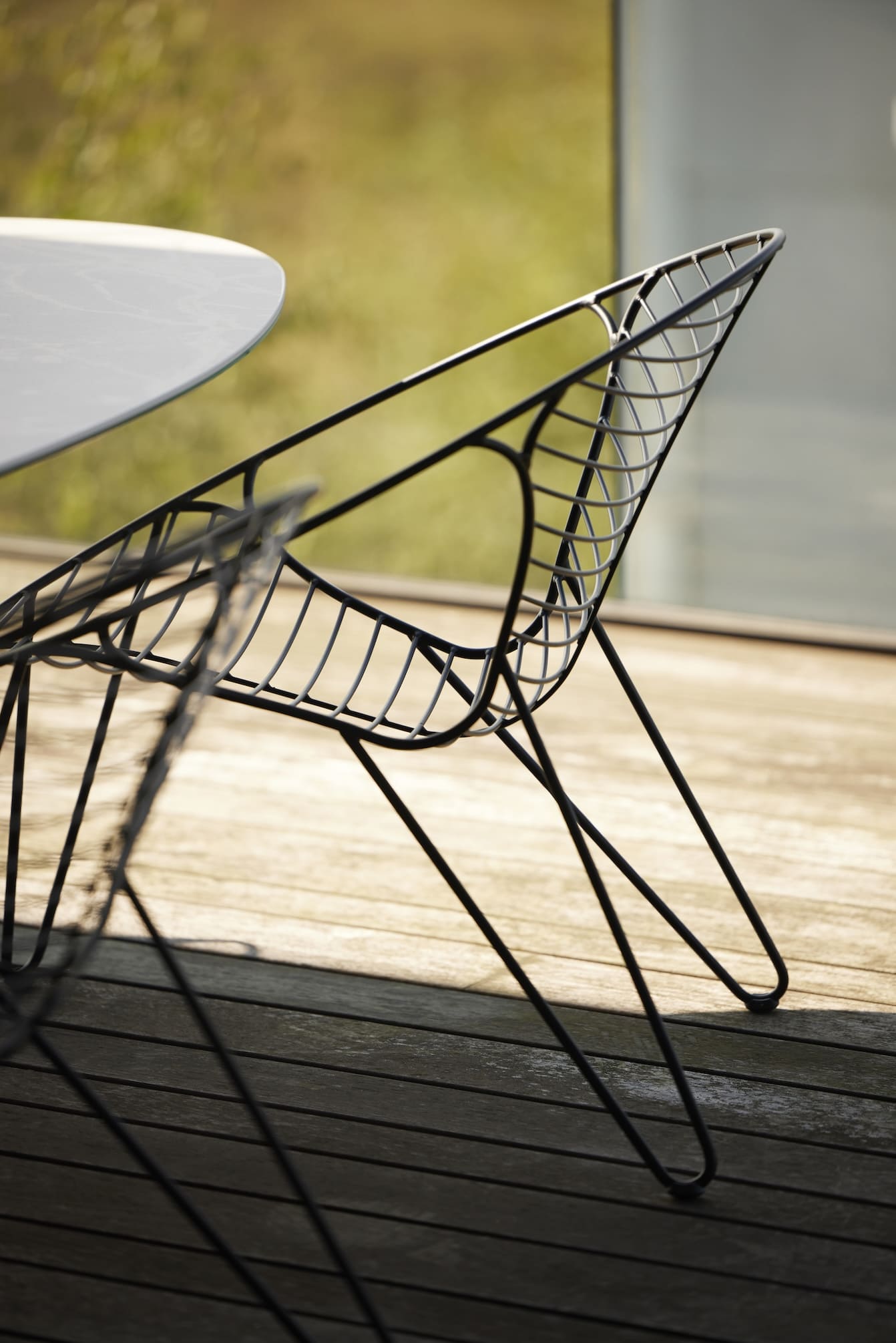 JOLI WIRE LOW CHAIR Outdoor Dining Chair