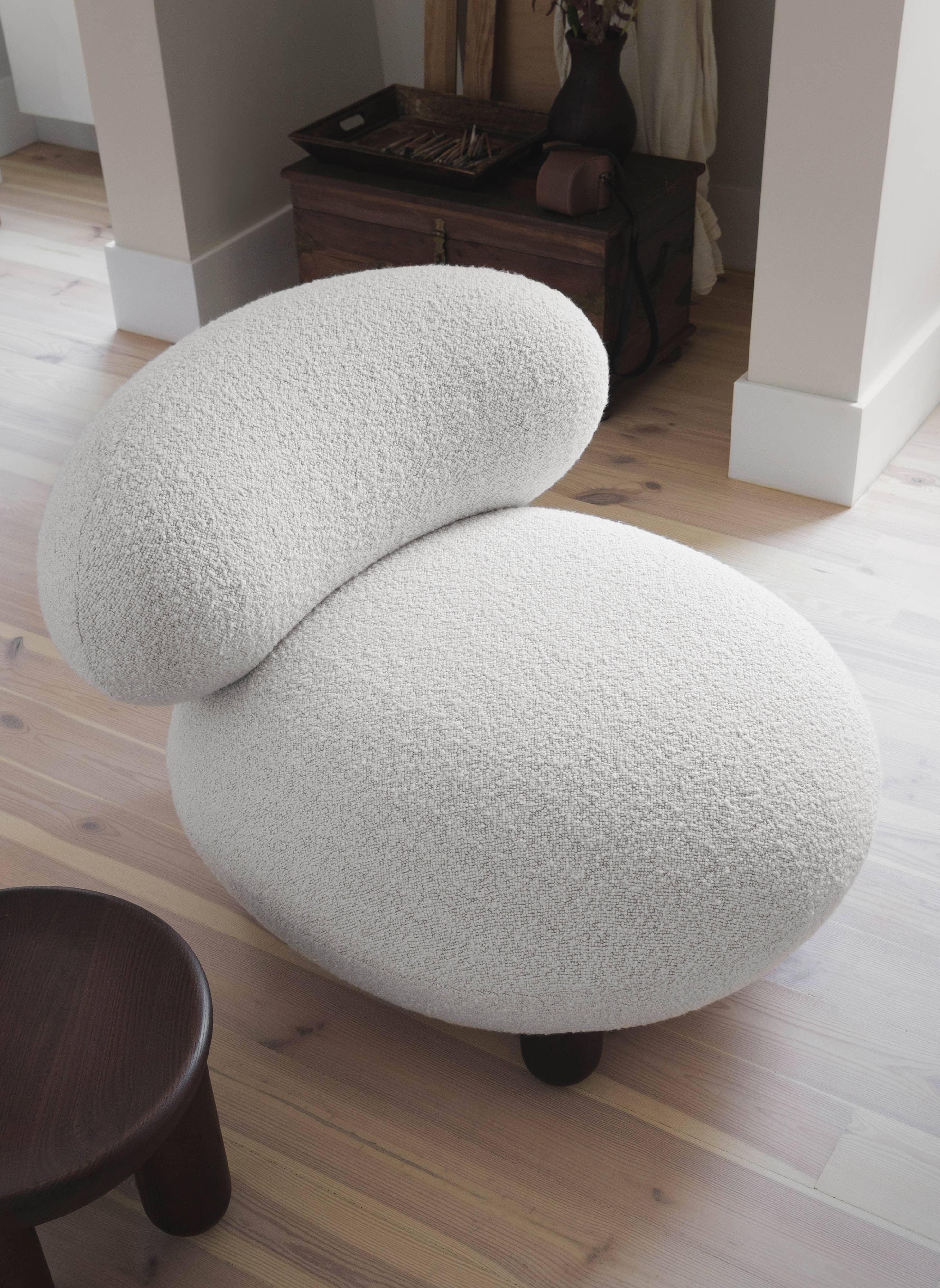 Lounge Chair FLOCK LOUNGE CHAIR NOOM