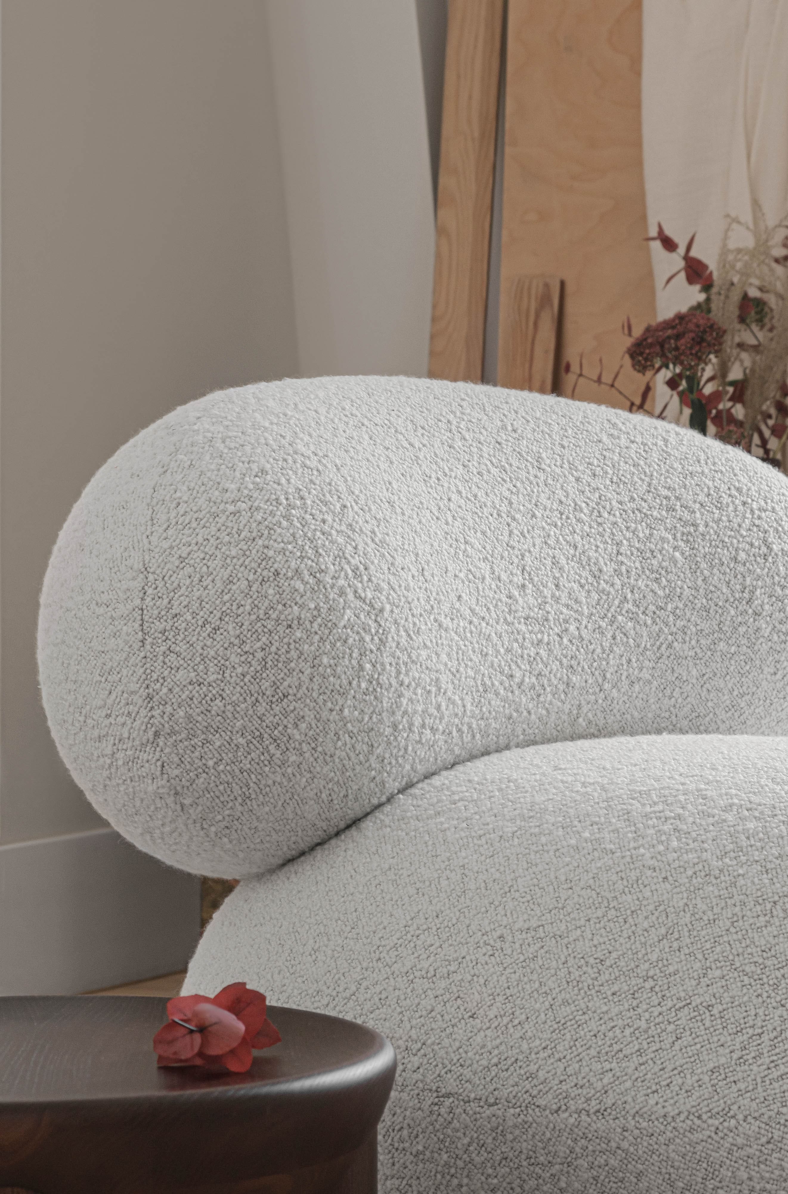 Lounge Chair FLOCK LOUNGE CHAIR NOOM
