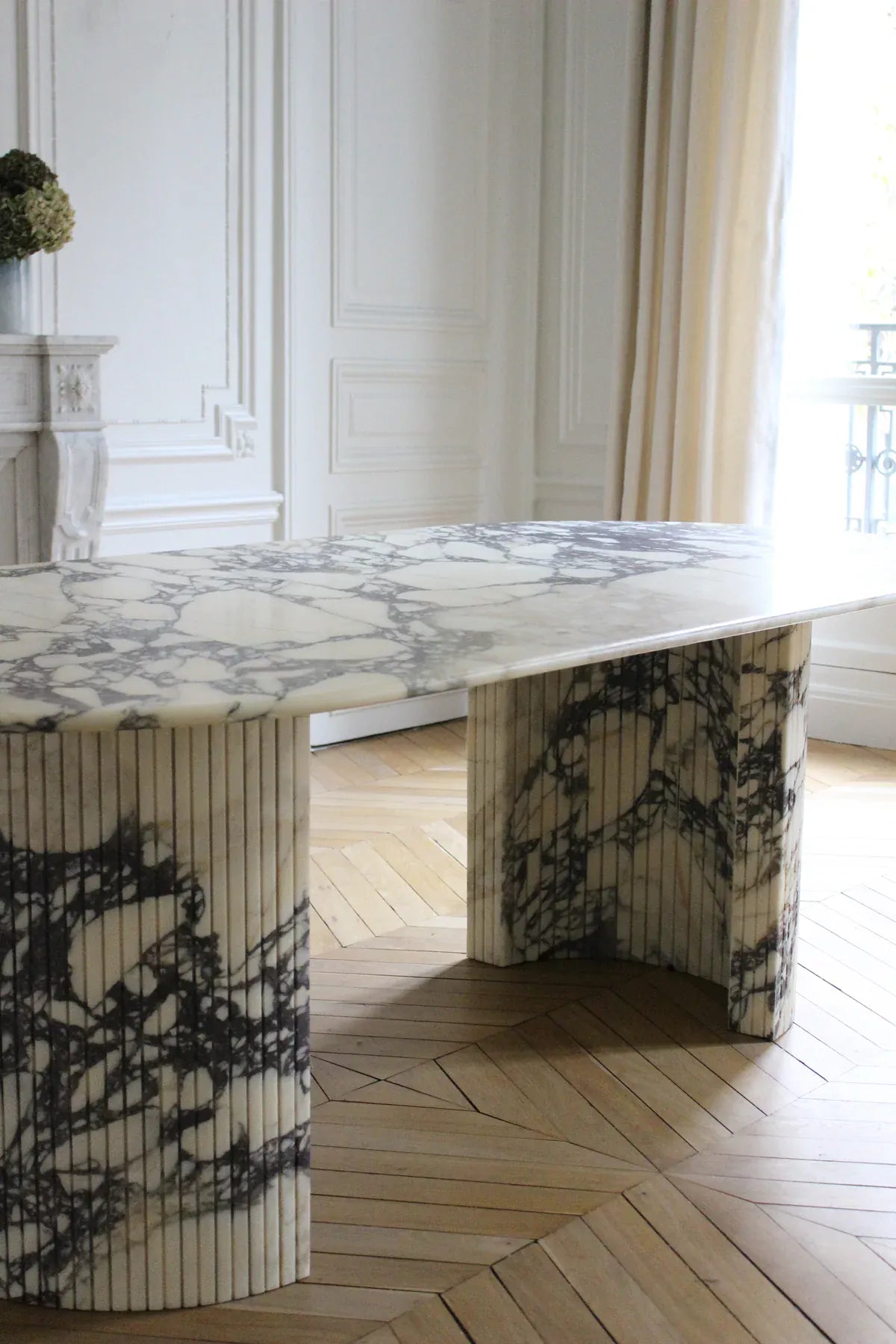 MARBERA LUNA CALACATTA VIOLA DINING TABLE Dining Table