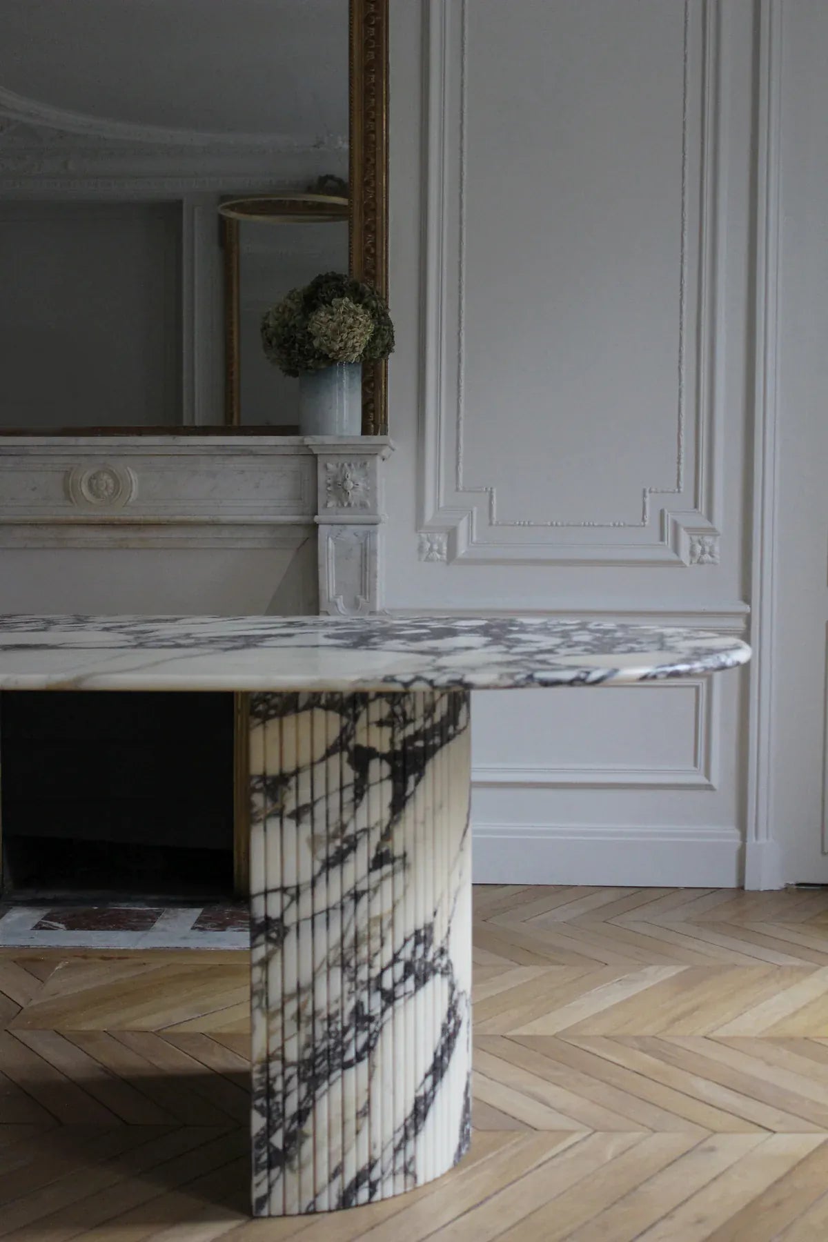 MARBERA LUNA CALACATTA VIOLA DINING TABLE Dining Table