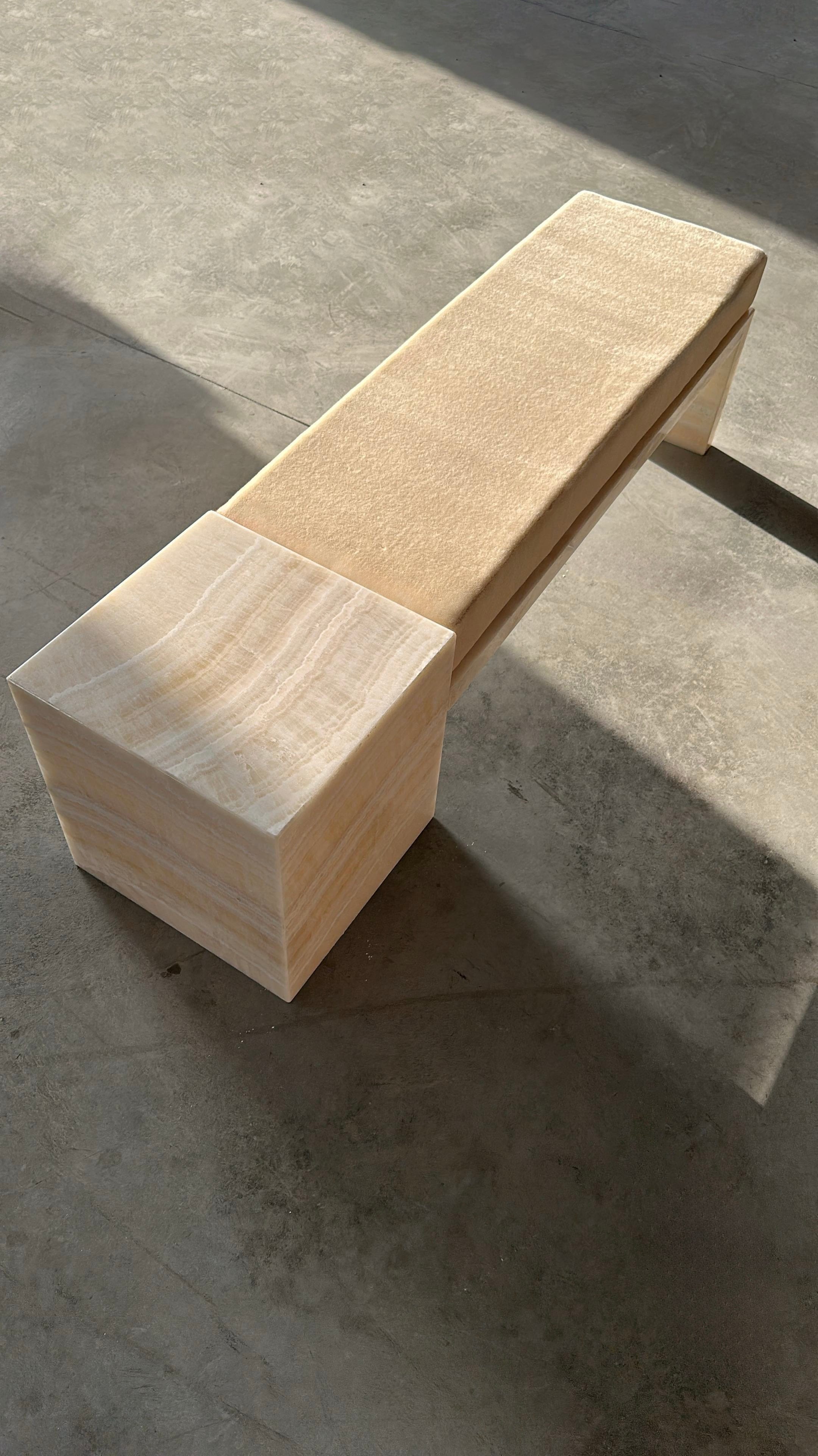 MARBERA MERYL BENCH IVORY ONYX MOHAIR Bench