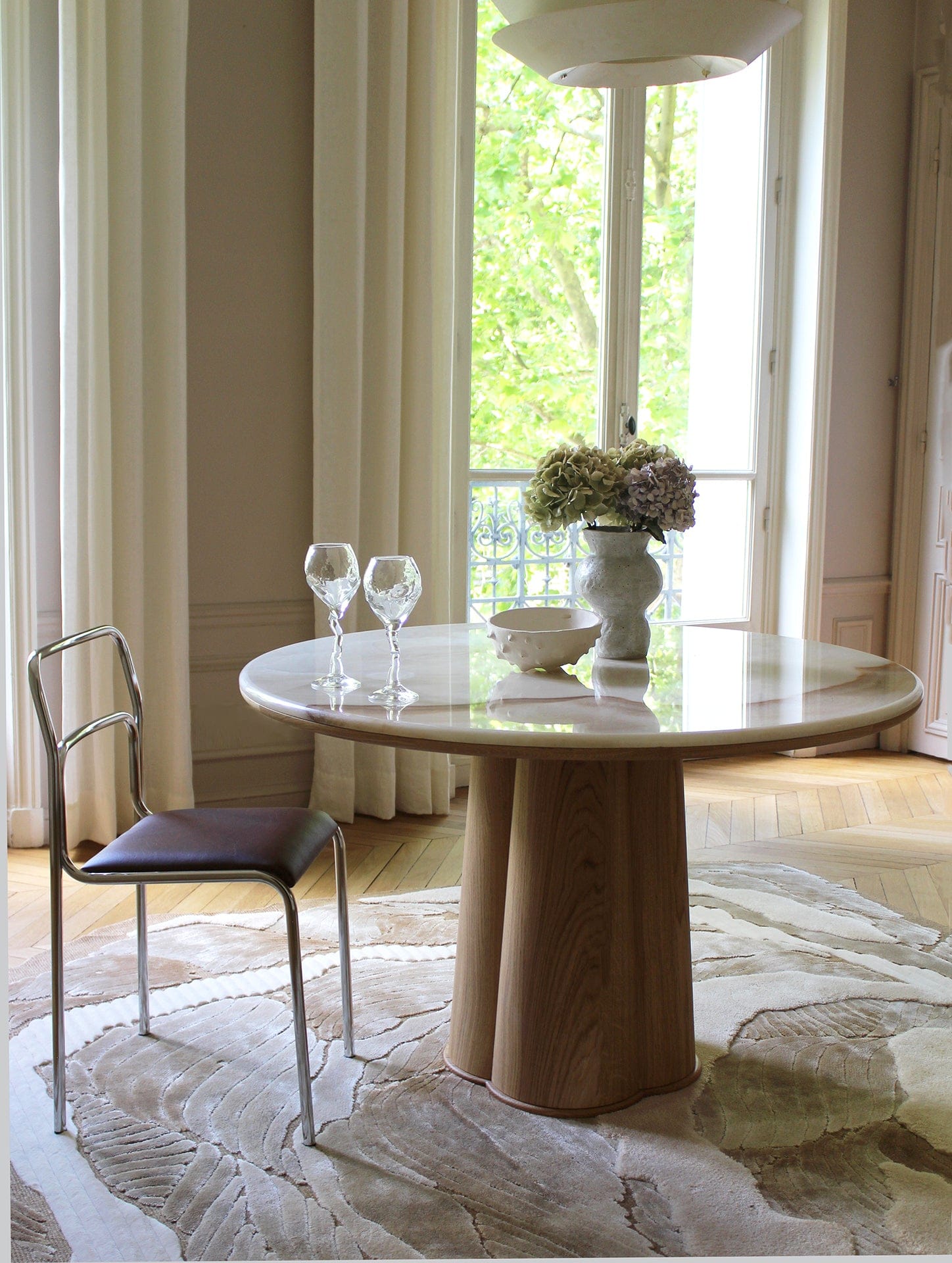 MARBERA POLI OAK & VANILLA ONYX Dining Table