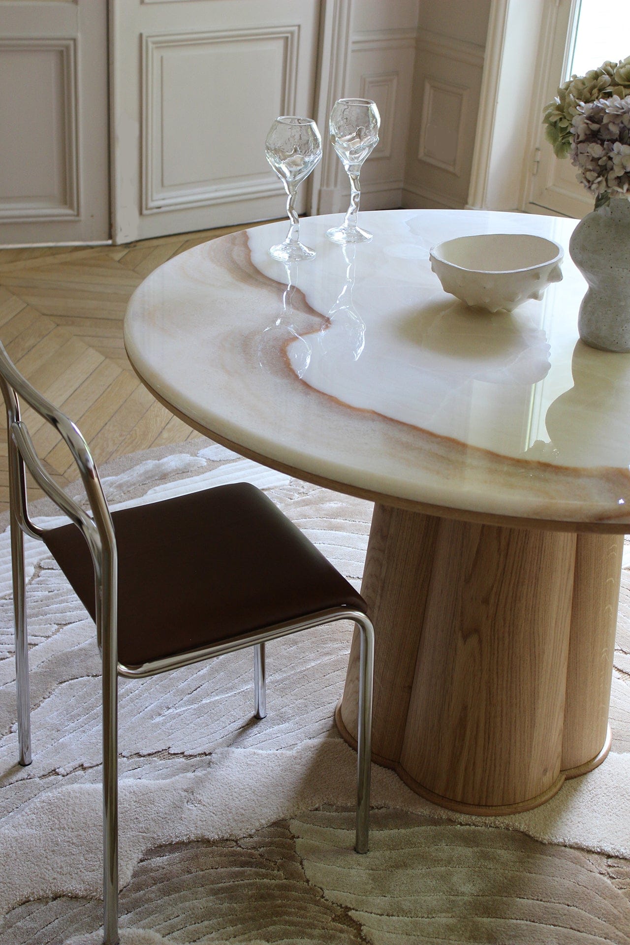 MARBERA POLI OAK & VANILLA ONYX Dining Table