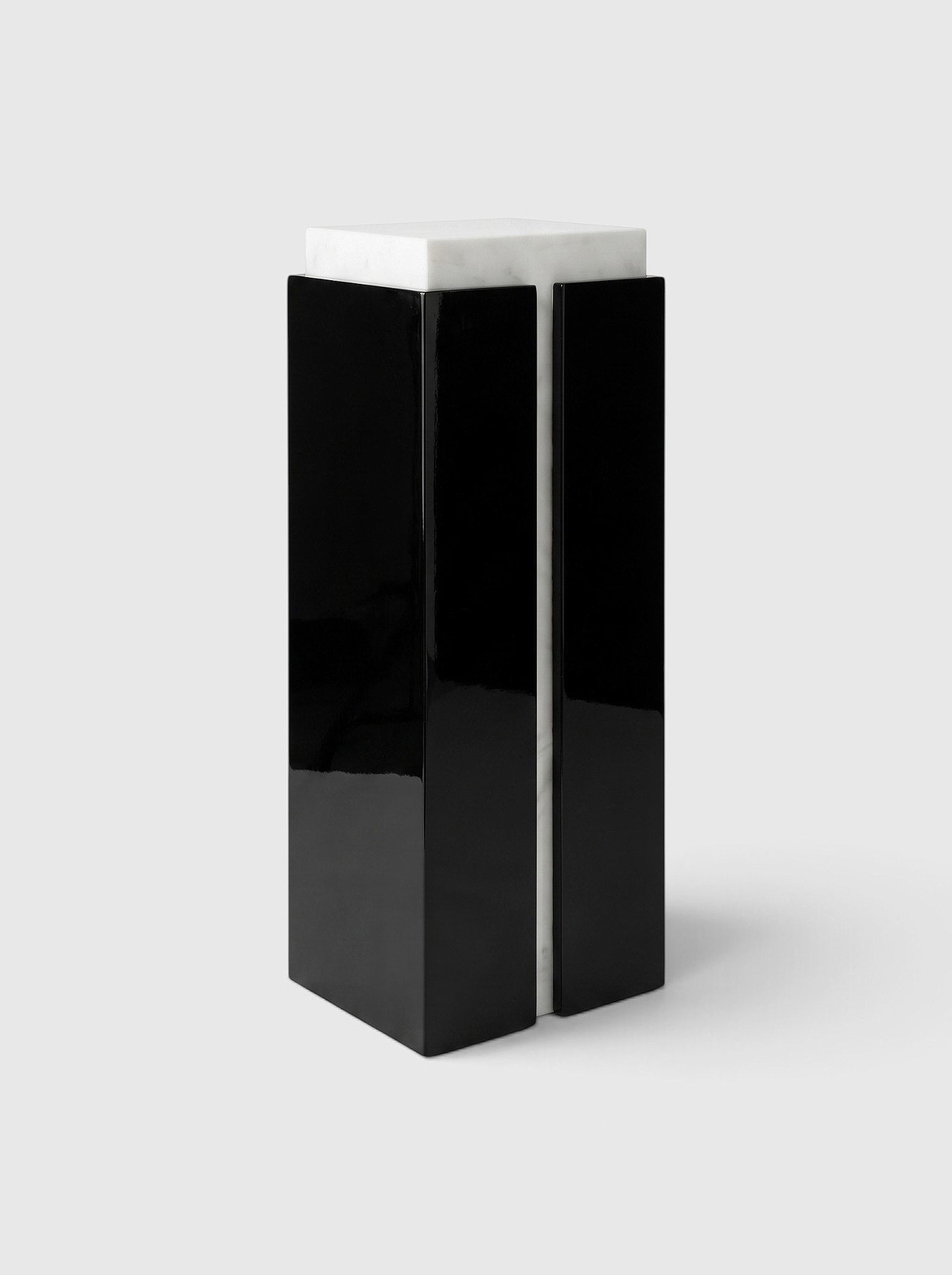 Marbera Studio Marbera Studio Como Plinth Black Glossy Wood and White Onyx 35.4in