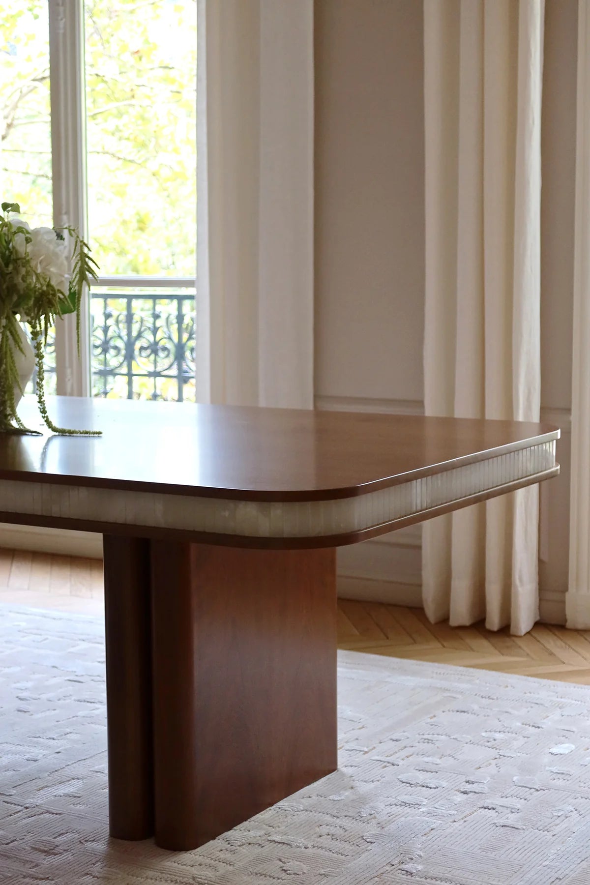 DOPPIO WOOD & WHITE ONYX DINING TABLE