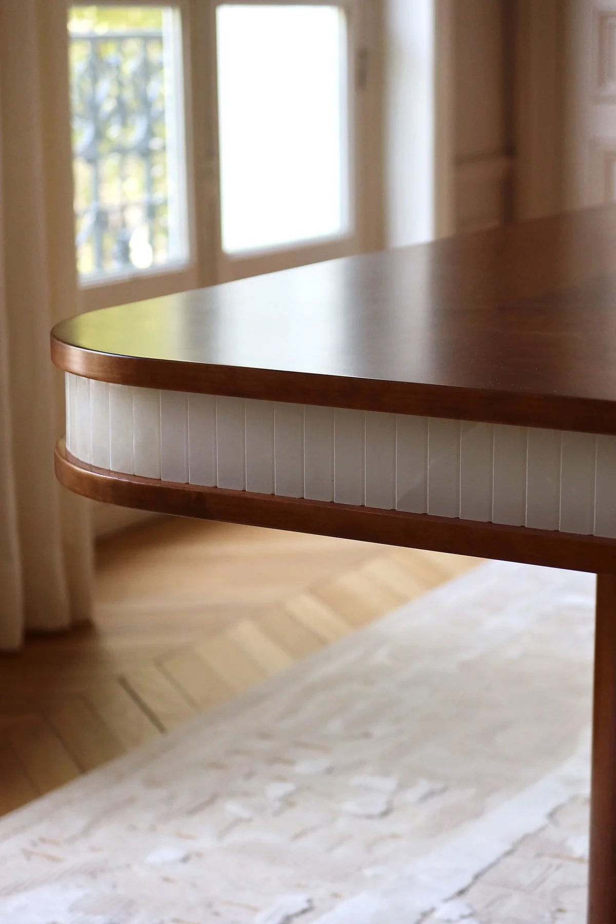 DOPPIO WOOD & WHITE ONYX DINING TABLE
