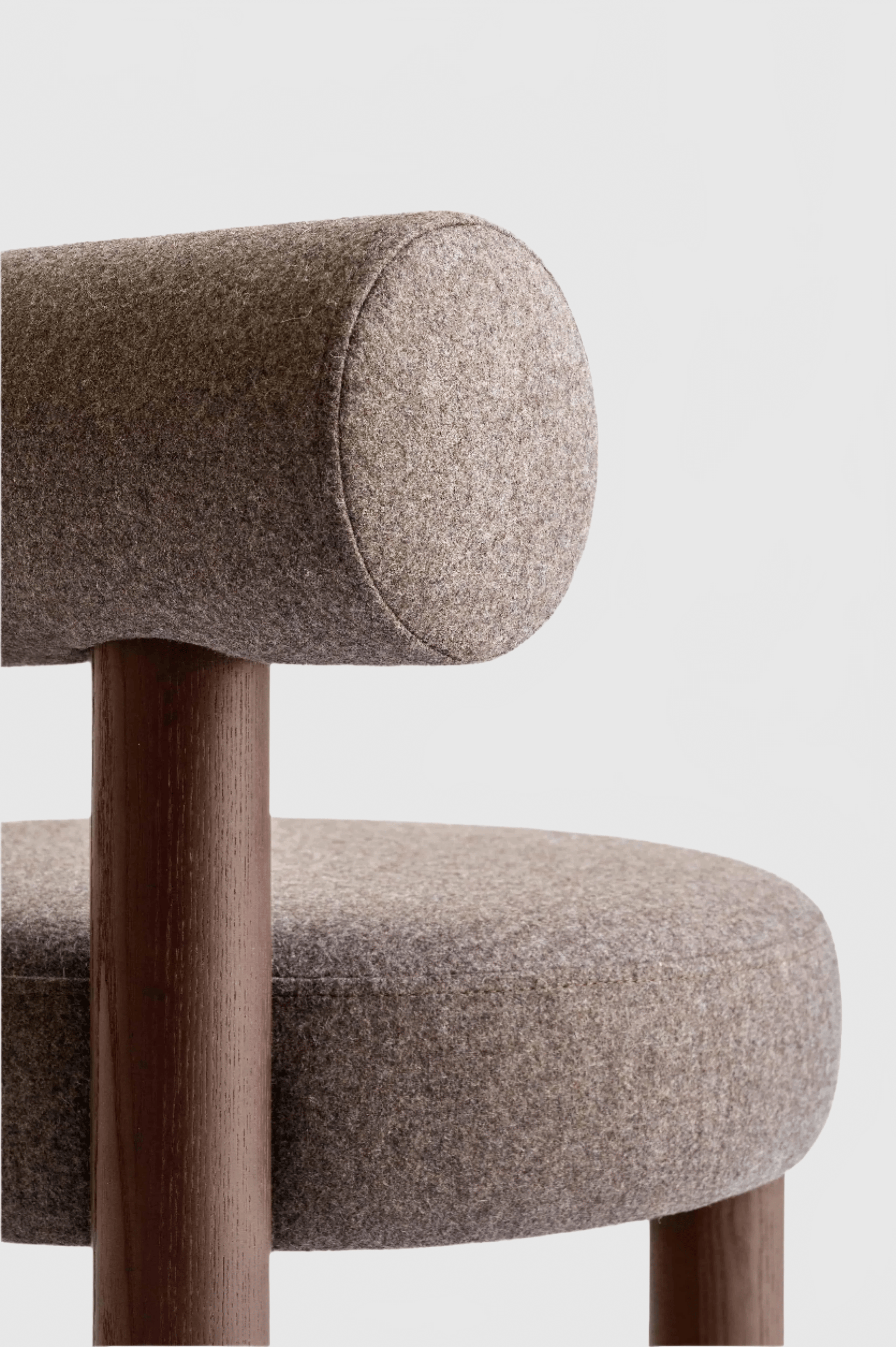 NOOM GROPIUS COUNTER / BAR CHAIR CS2 Bar Stool