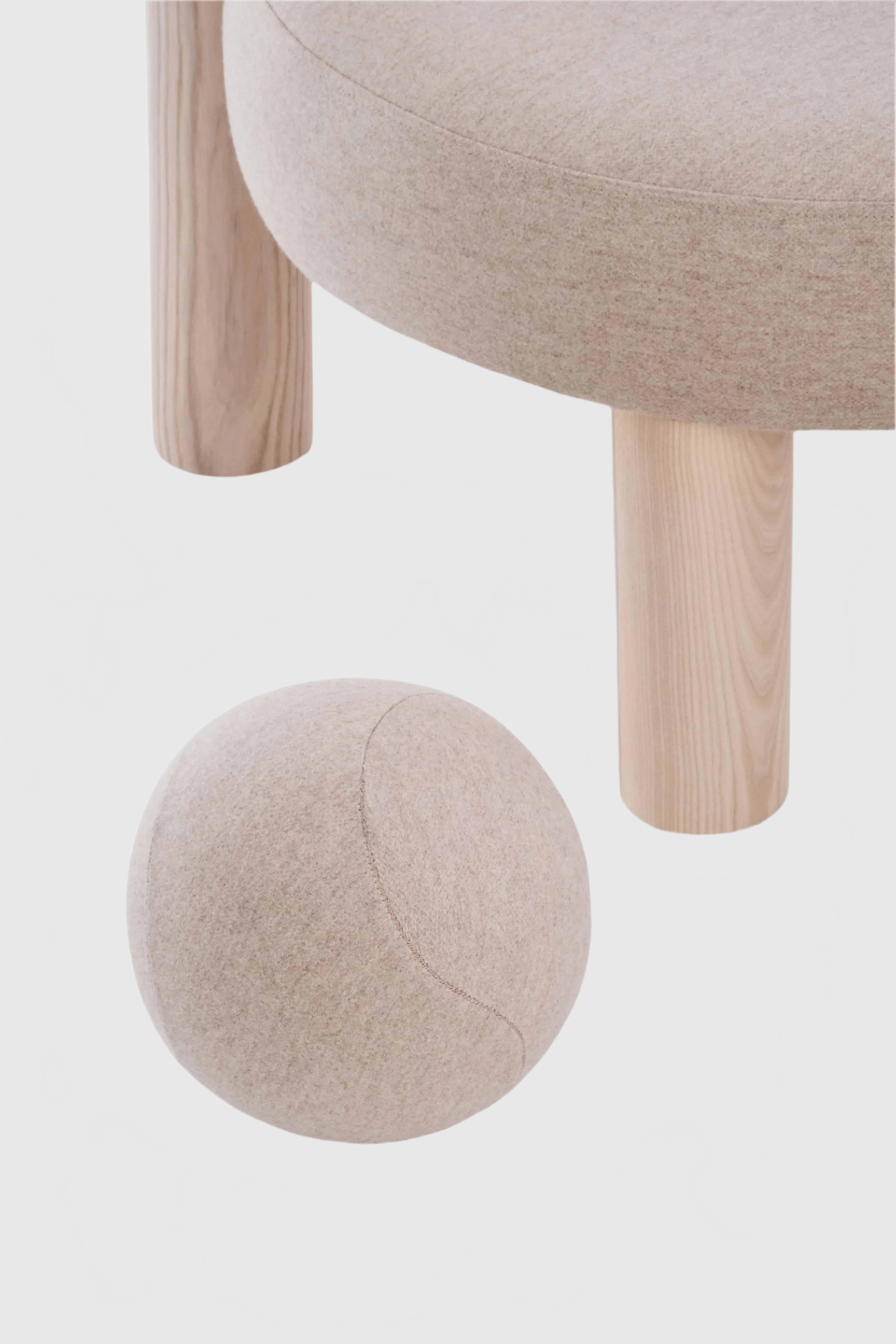 NOOM LOW CHAIR GROPIUS CS2 Lounge Chair