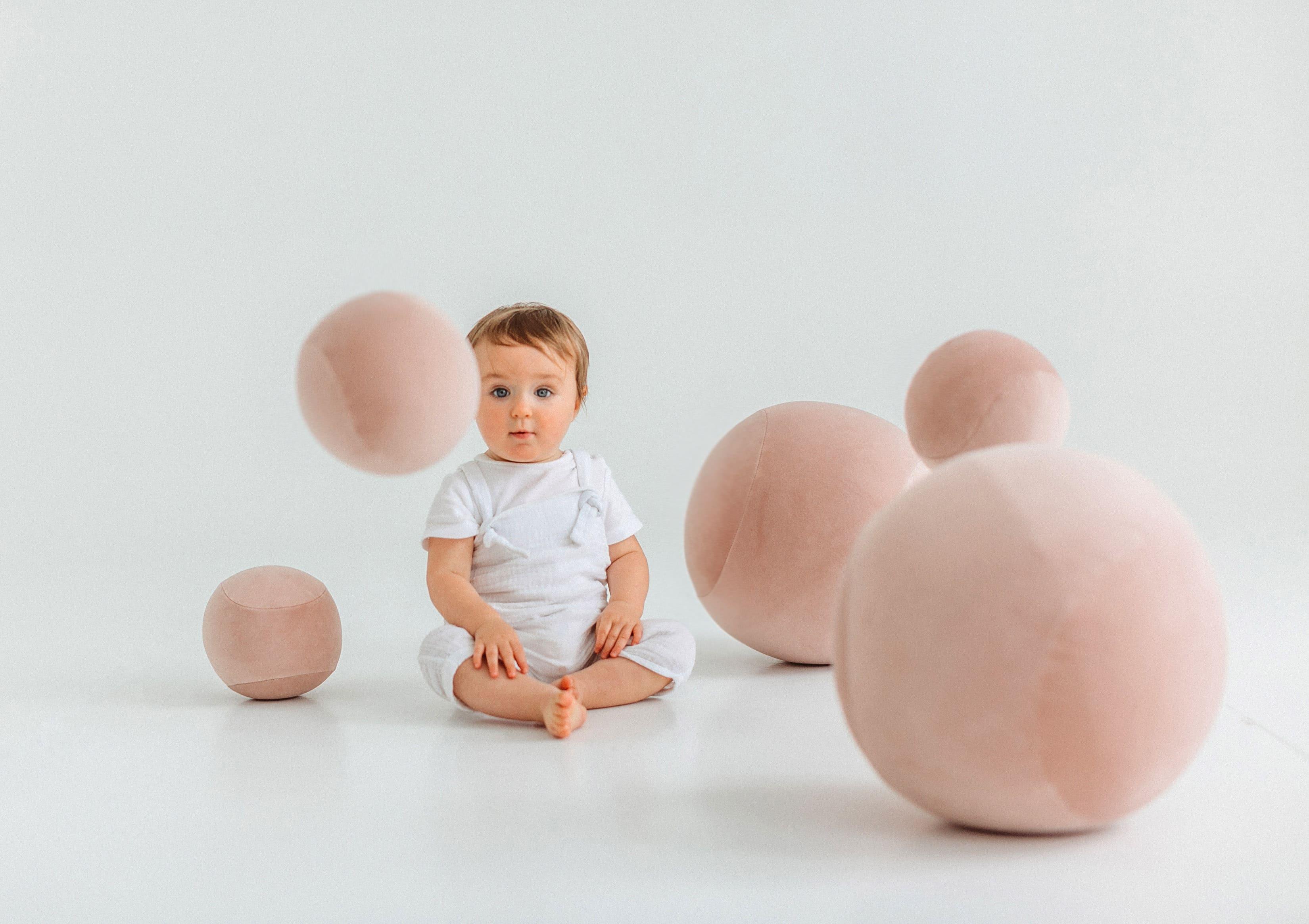 Ottoman BABY SPHERIC OTTOMAN NOOM