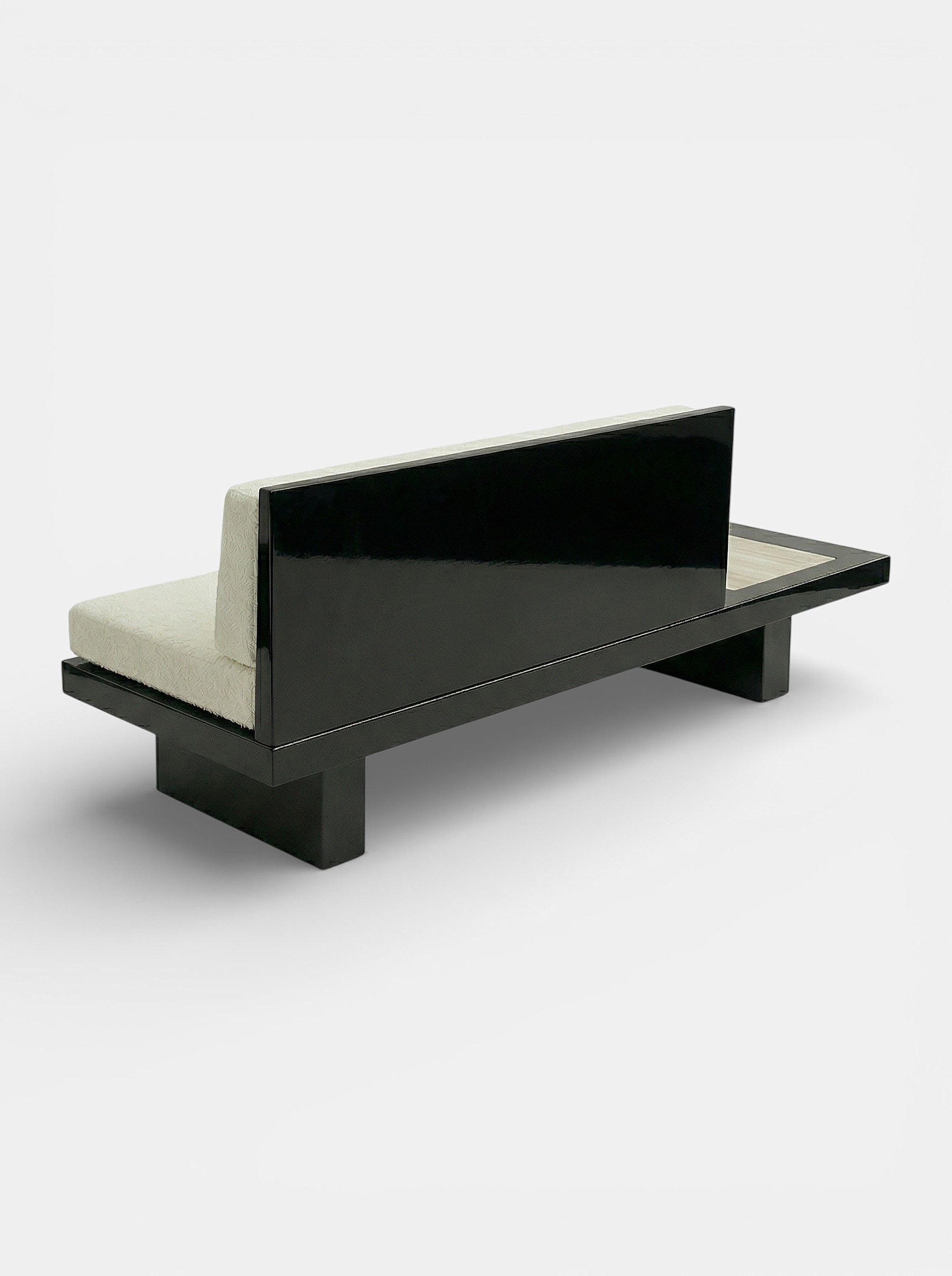 https://cdn.shopify.com/s/files/1/0971/2346/7599/files/phoebe_bench_black_ivory_onyx_5.jpg?v=1773400344