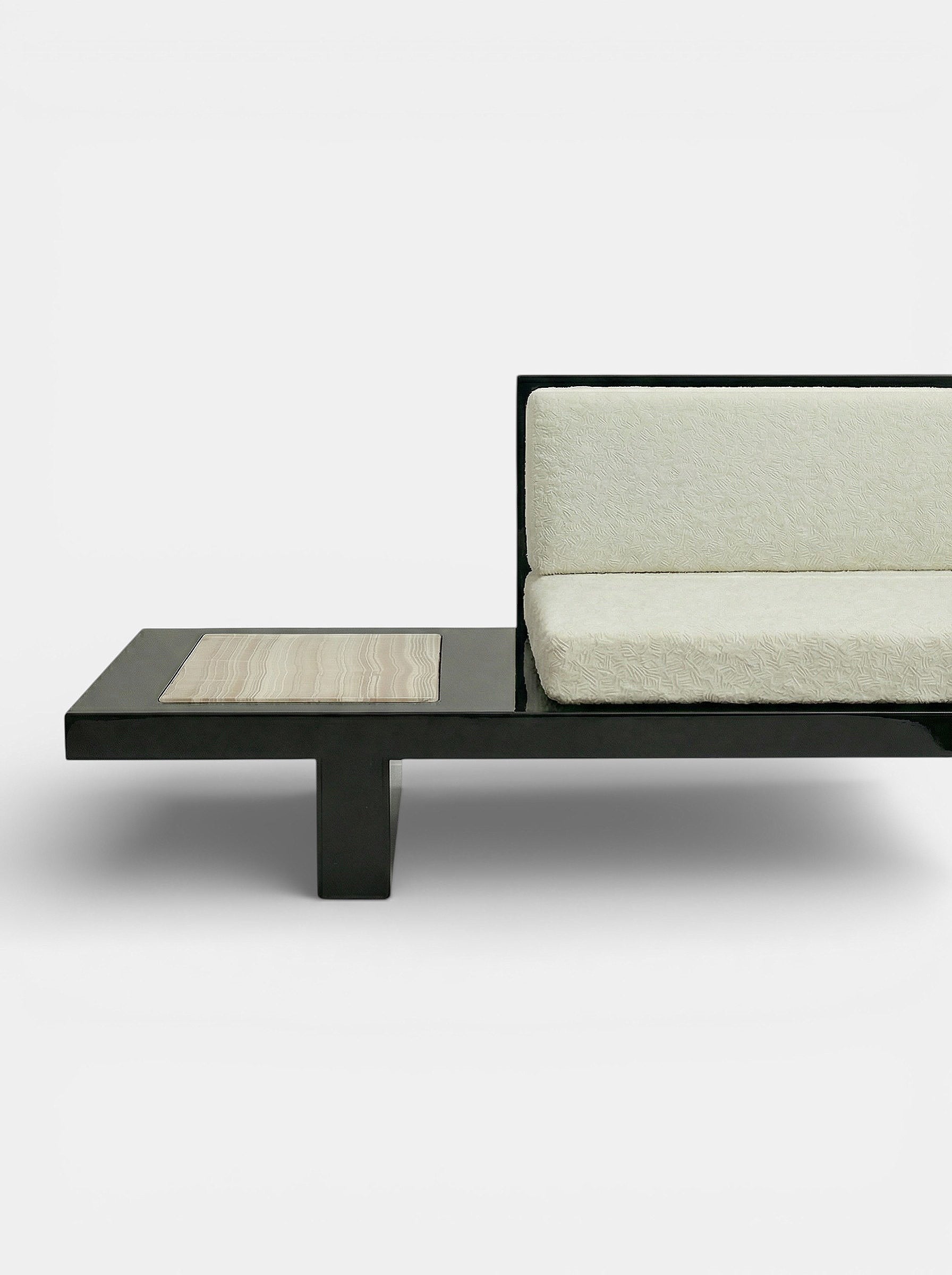 https://cdn.shopify.com/s/files/1/0971/2346/7599/files/phoebe_bench_black_ivory_onyx_7.jpg?v=1773400344
