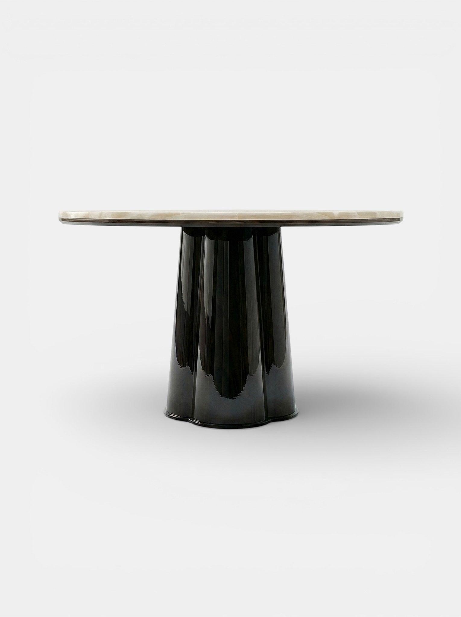 https://cdn.shopify.com/s/files/1/0971/2346/7599/files/poli_black_and_ivory_onyx_3.jpg?v=1770303624