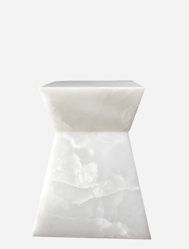   Premium Italian White Onyx Aria Table: Sophisticated Marble Design  