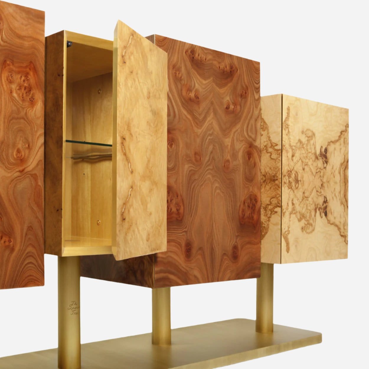 Sideboard THE SPECIAL TREE SIDEBOARD | EXOTIC VENEERS INSIDHERLAND