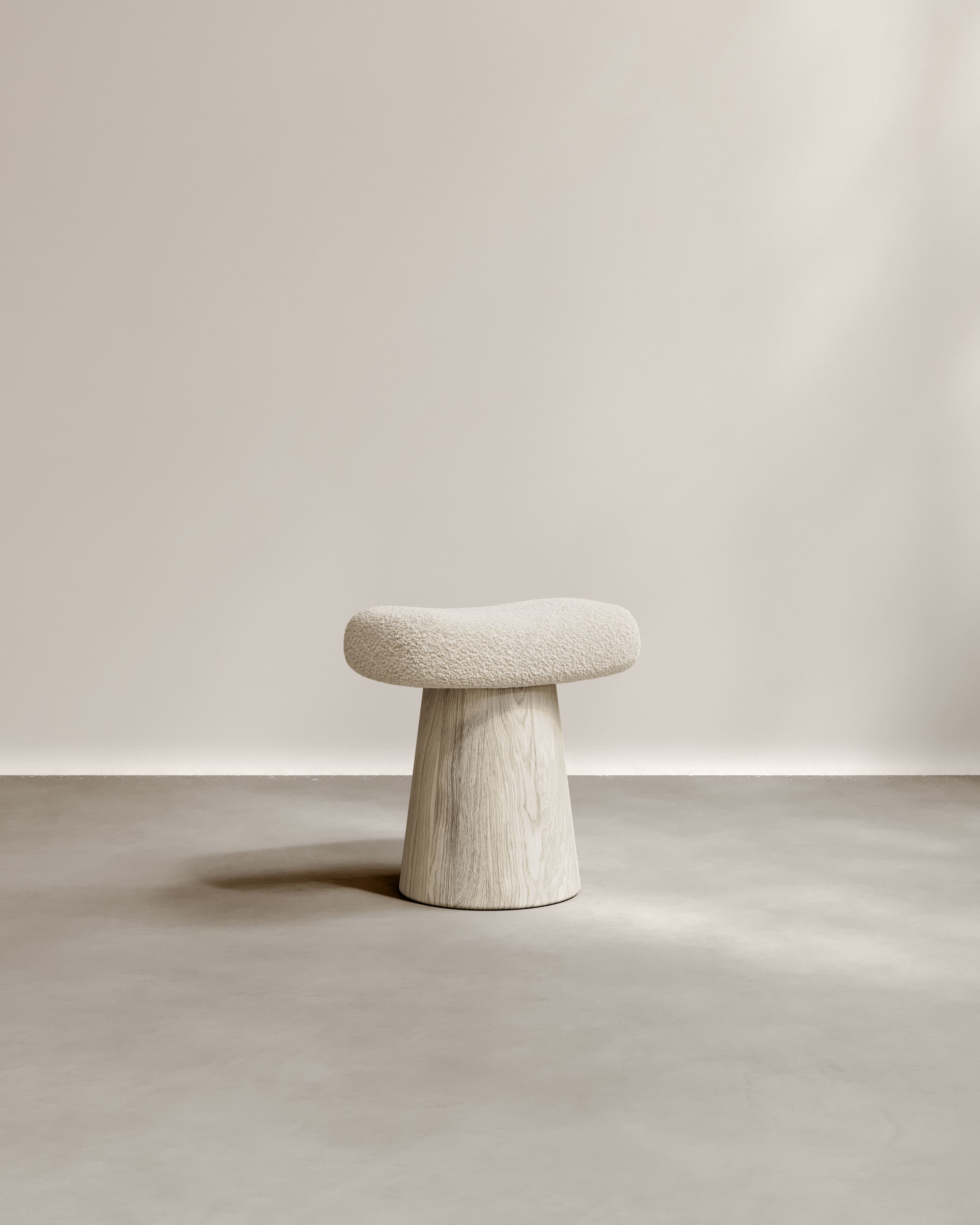 Stool Poodle Boucle by Zinc ARTISAN STOOL PALOMA EDITIONS