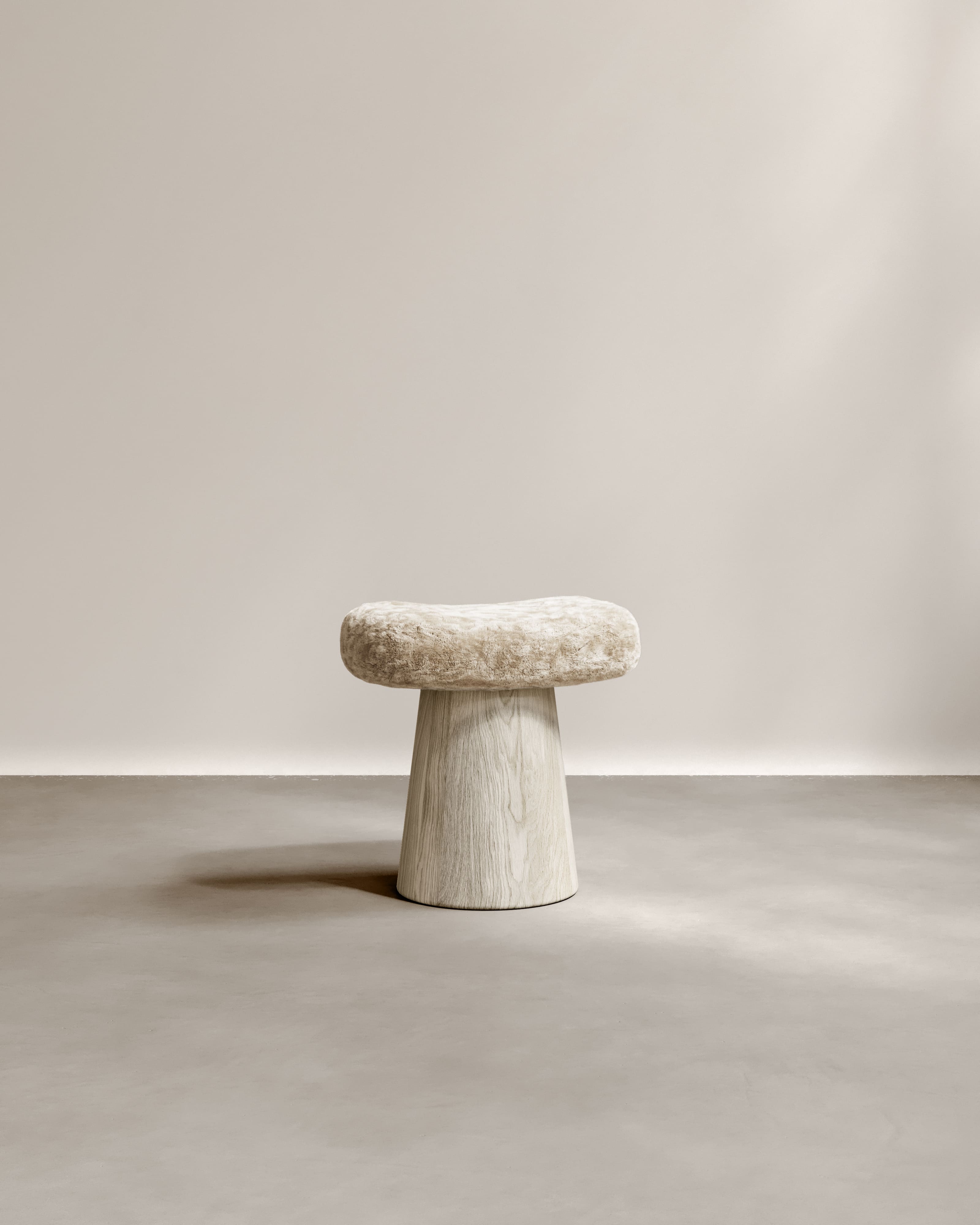 Stool Shorn 100% Shearling by Zinc ARTISAN STOOL PALOMA EDITIONS